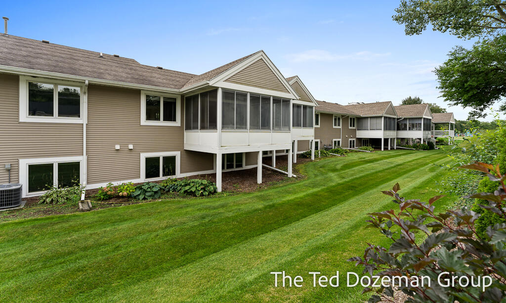 897 Clareridge Court Holland MI 49423