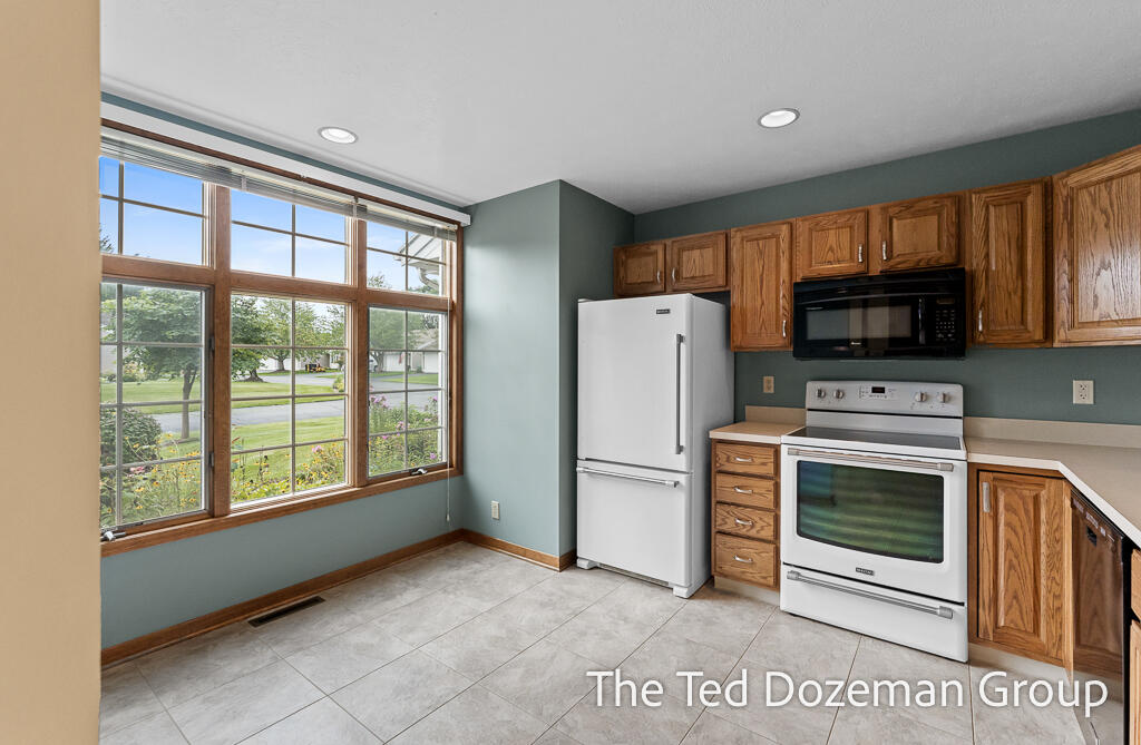 897 Clareridge Court Holland MI 49423