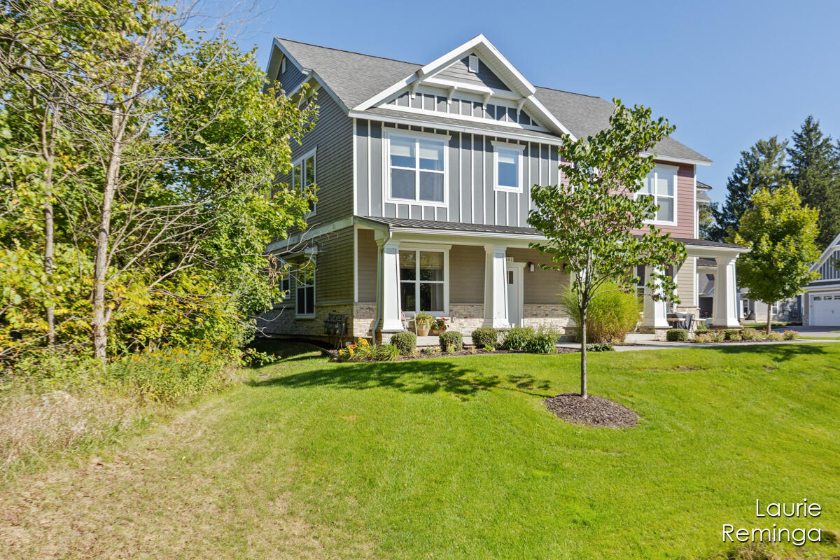 151 Tamarack Lane NE Rockford MI 49341