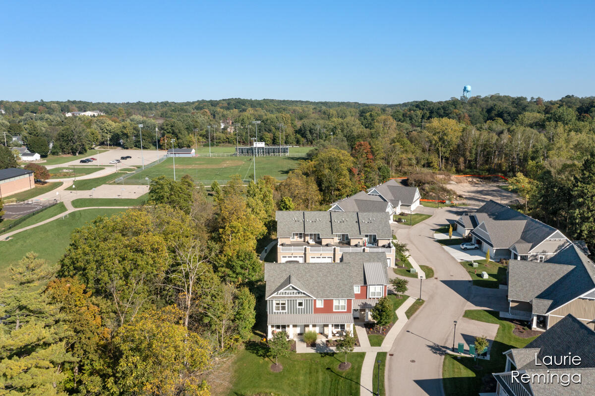 151 Tamarack Lane NE Rockford MI 49341