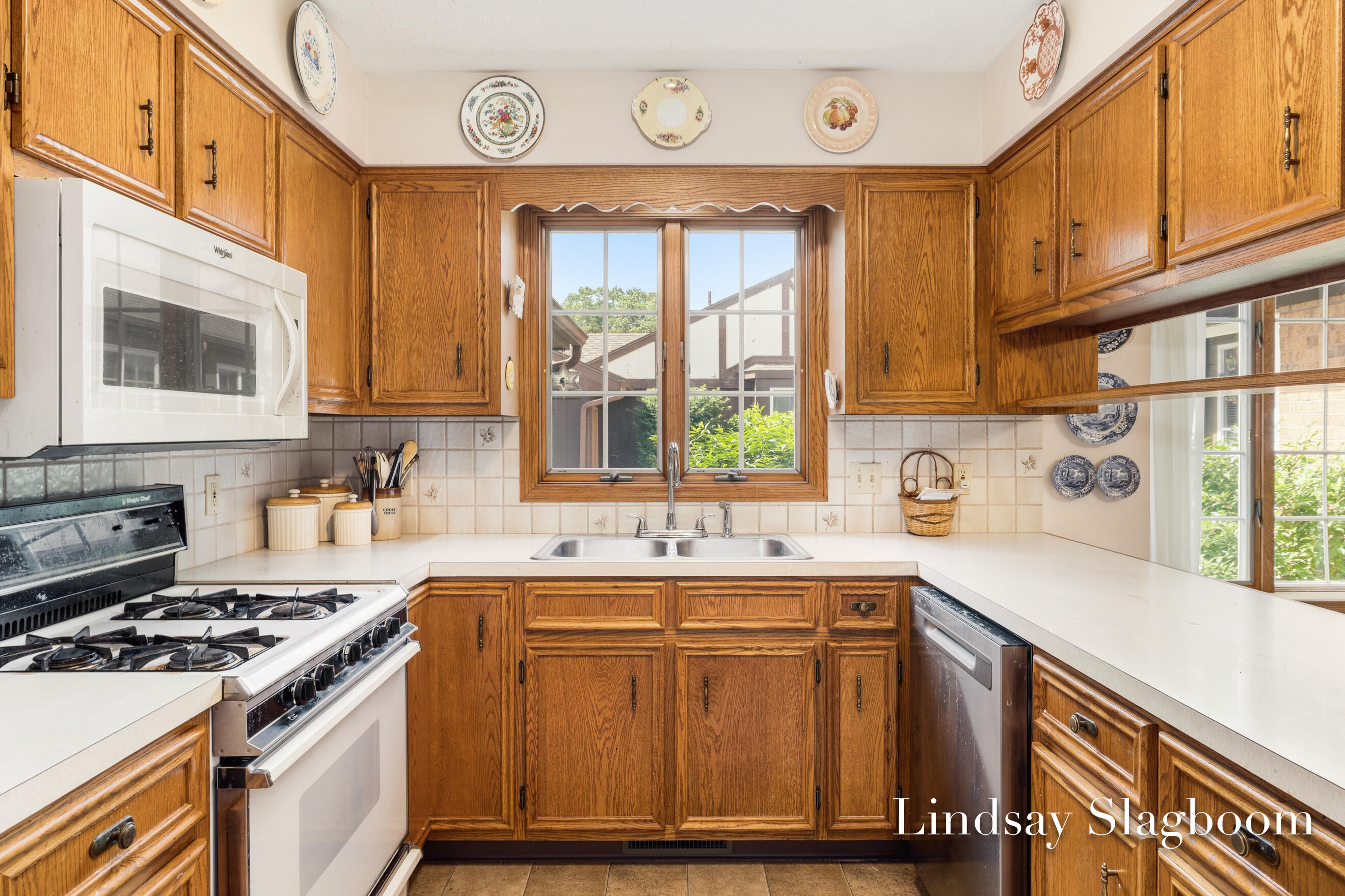 2201 Radcliff Circle SE Grand Rapids MI 49546