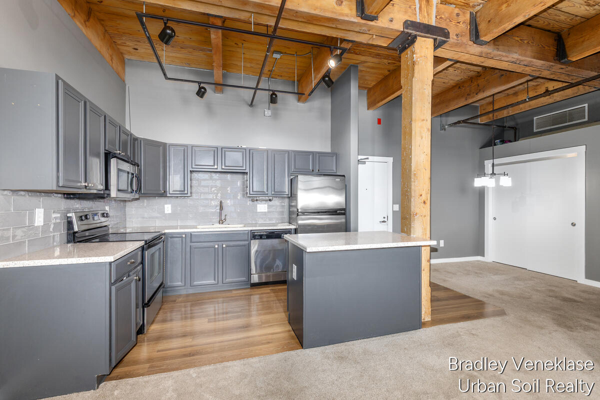 940 Monroe Avenue NW Grand Rapids MI 49503