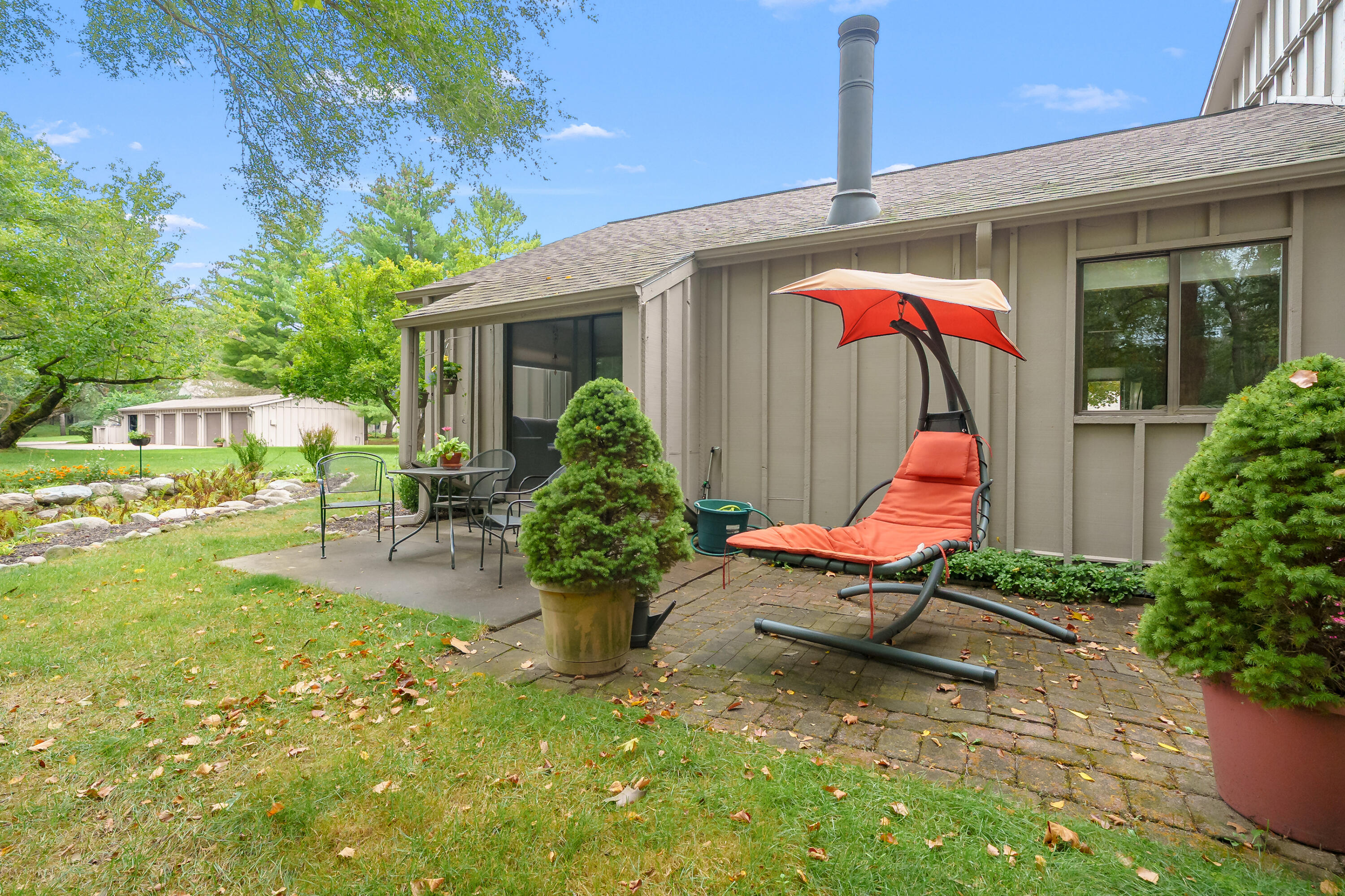 3747 Cedaridge Road Kalamazoo MI 49008