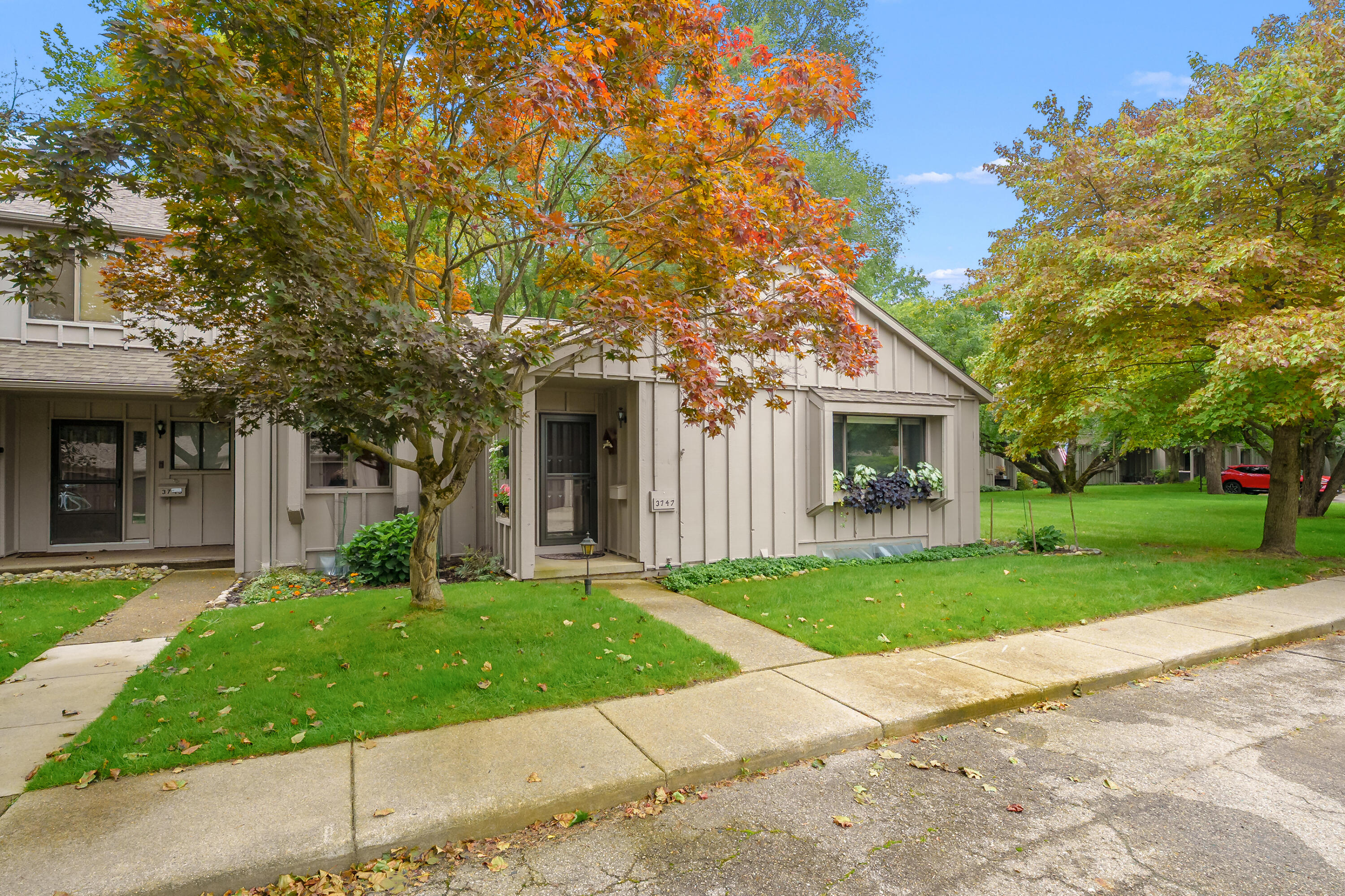 3747 Cedaridge Road Kalamazoo MI 49008