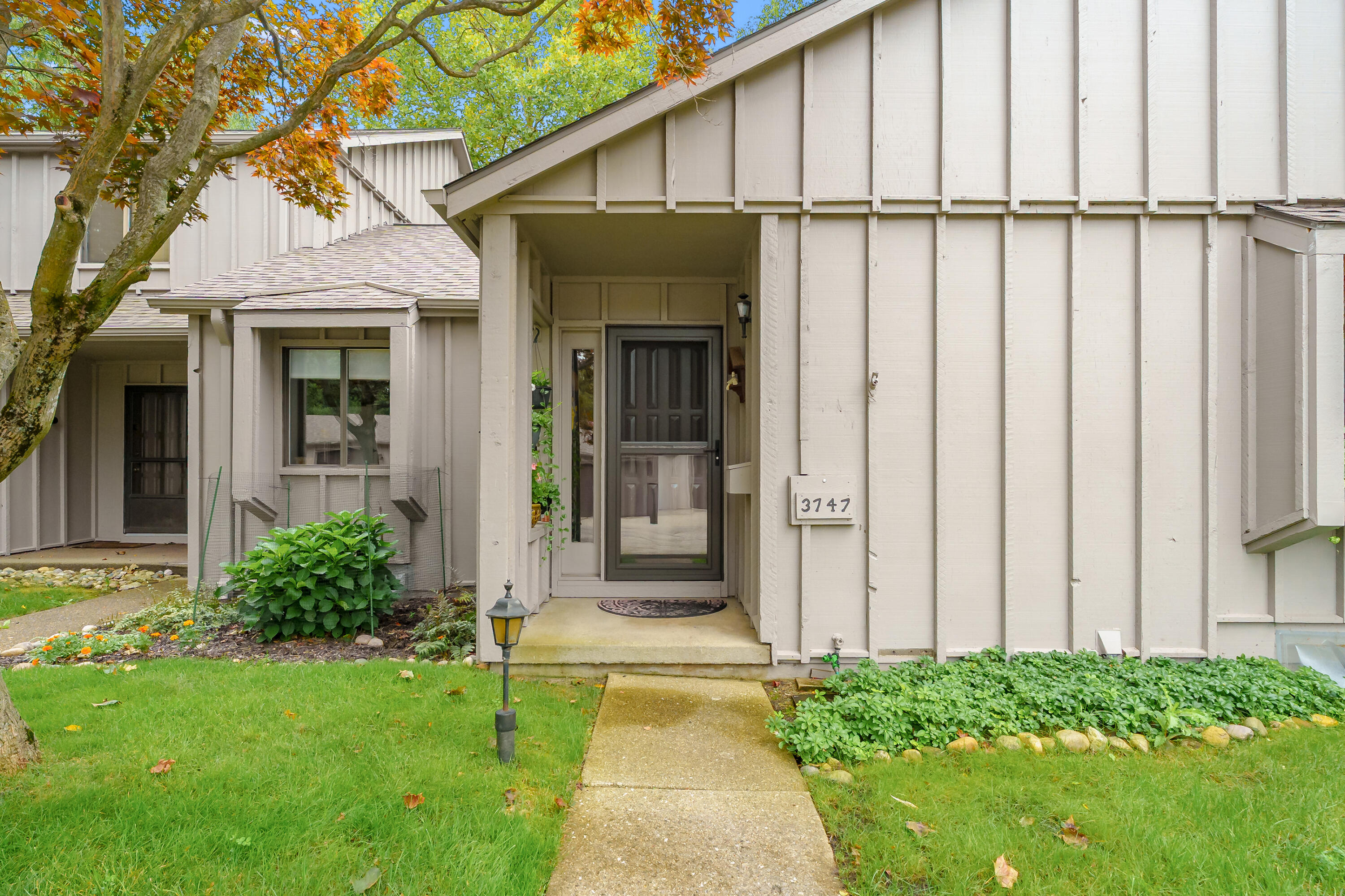 3747 Cedaridge Road Kalamazoo MI 49008