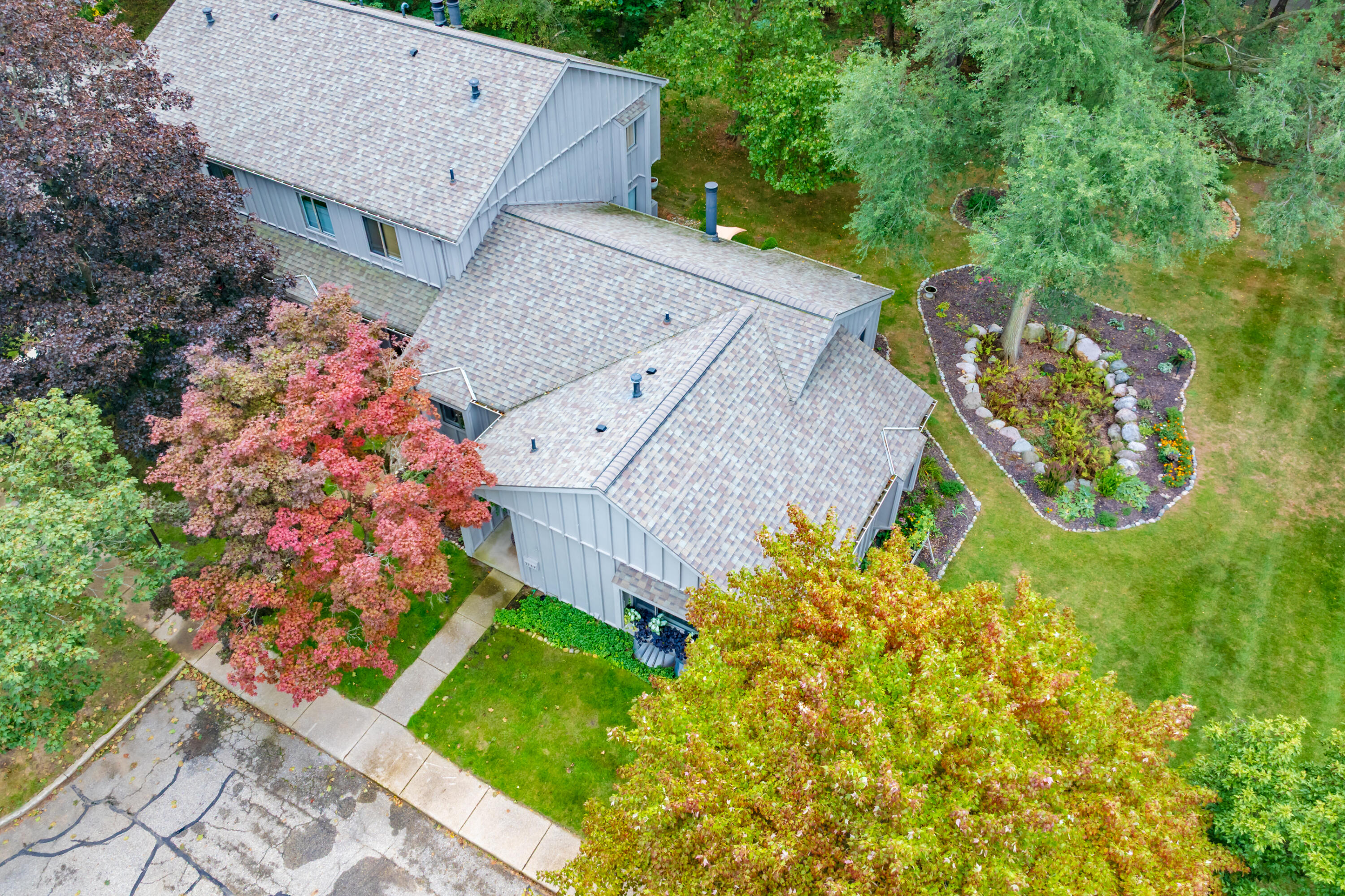 3747 Cedaridge Road Kalamazoo MI 49008