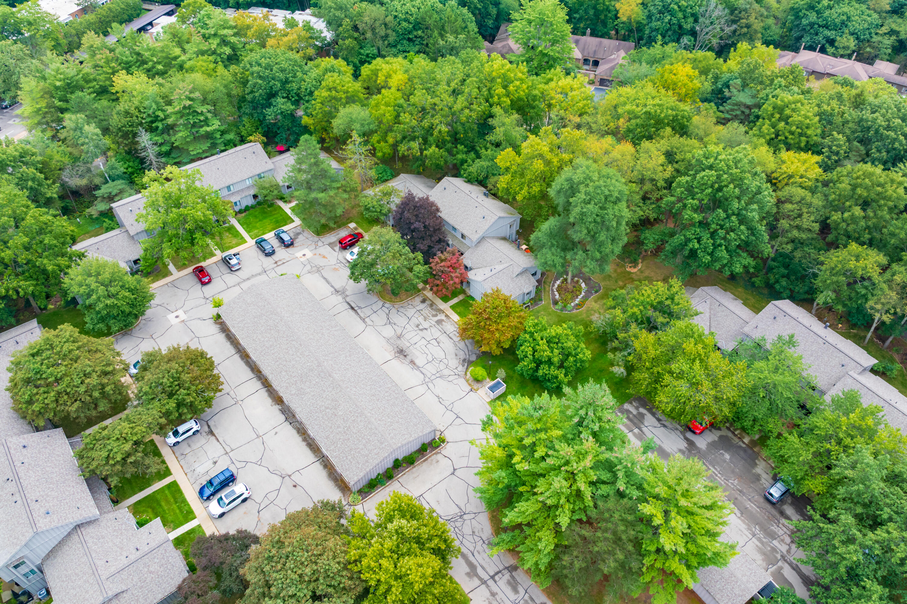3747 Cedaridge Road Kalamazoo MI 49008