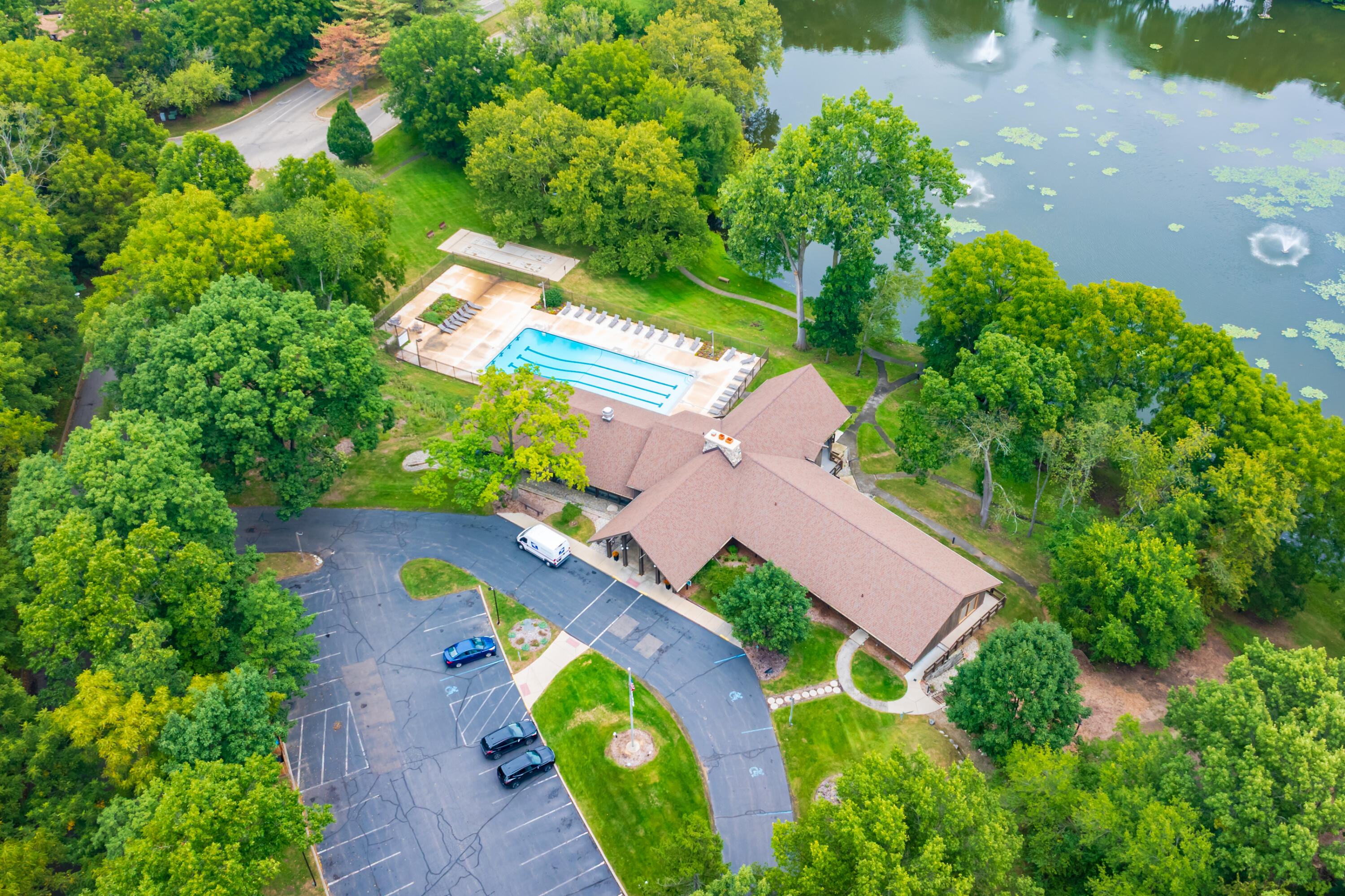 3747 Cedaridge Road Kalamazoo MI 49008