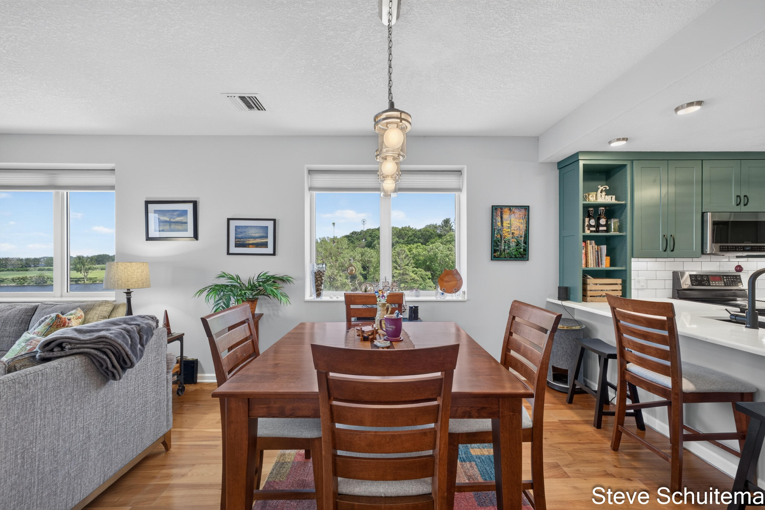 2964 Lakeshore Drive Muskegon MI 49441