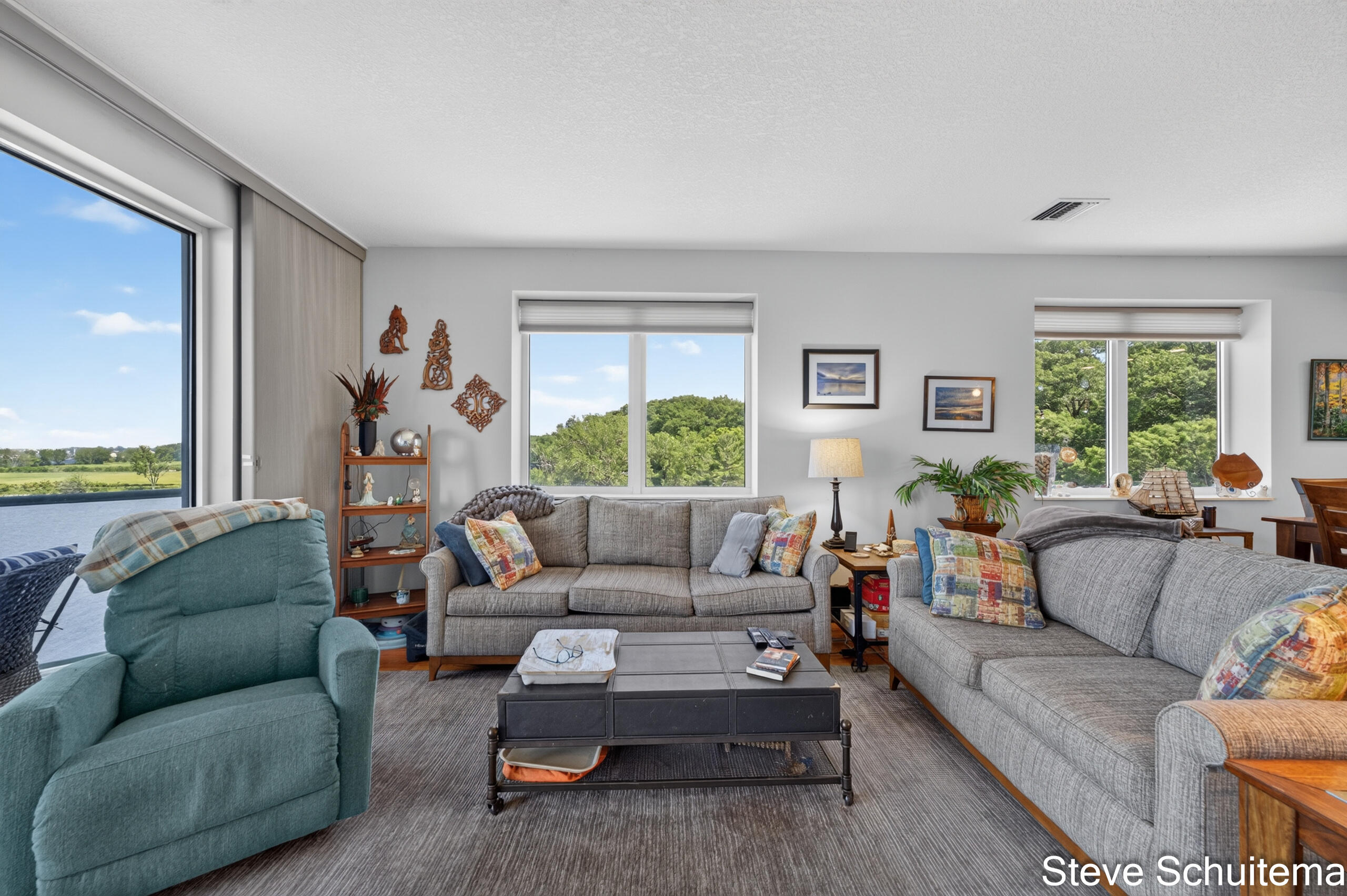 2964 Lakeshore Drive Muskegon MI 49441