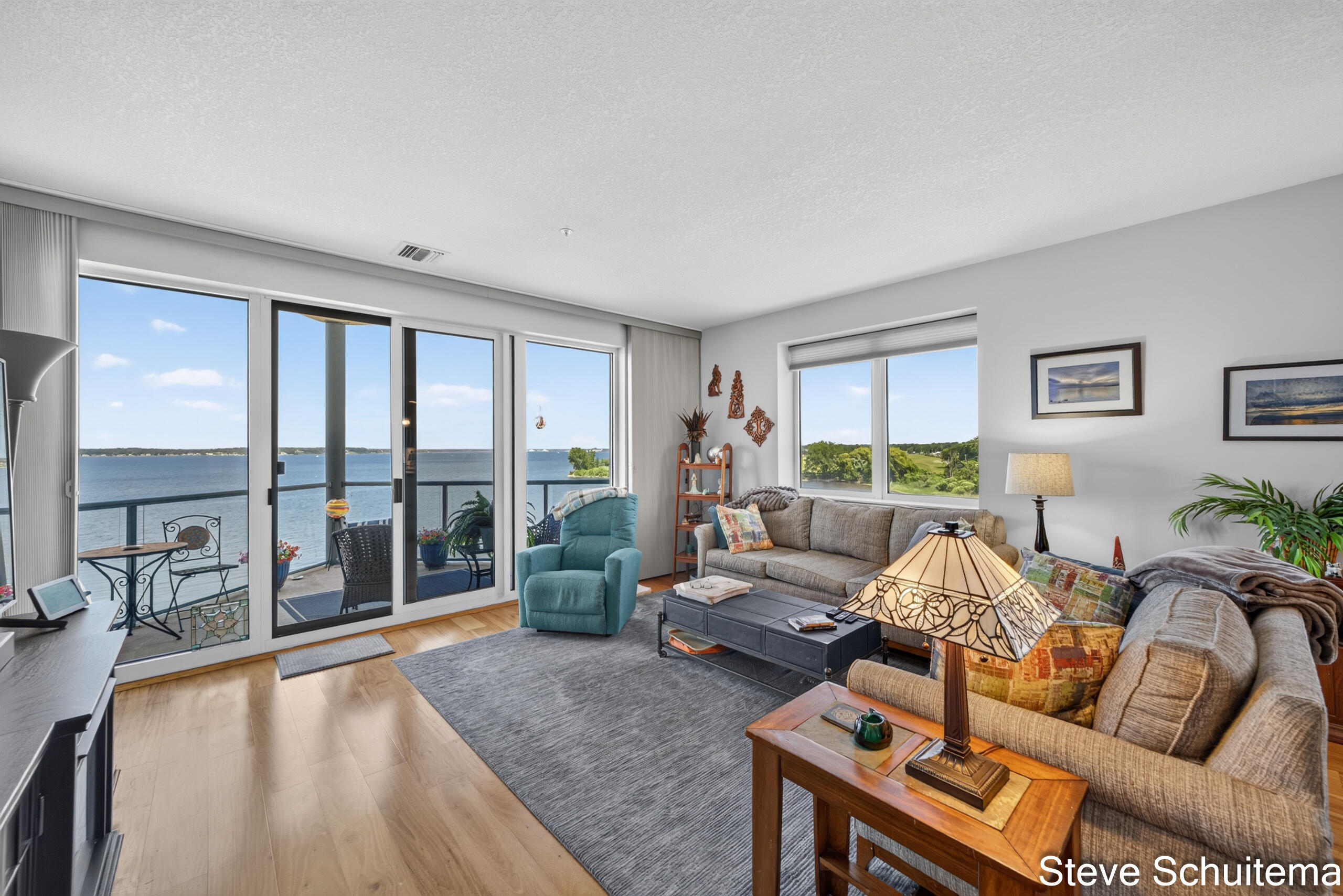 2964 Lakeshore Drive Muskegon MI 49441