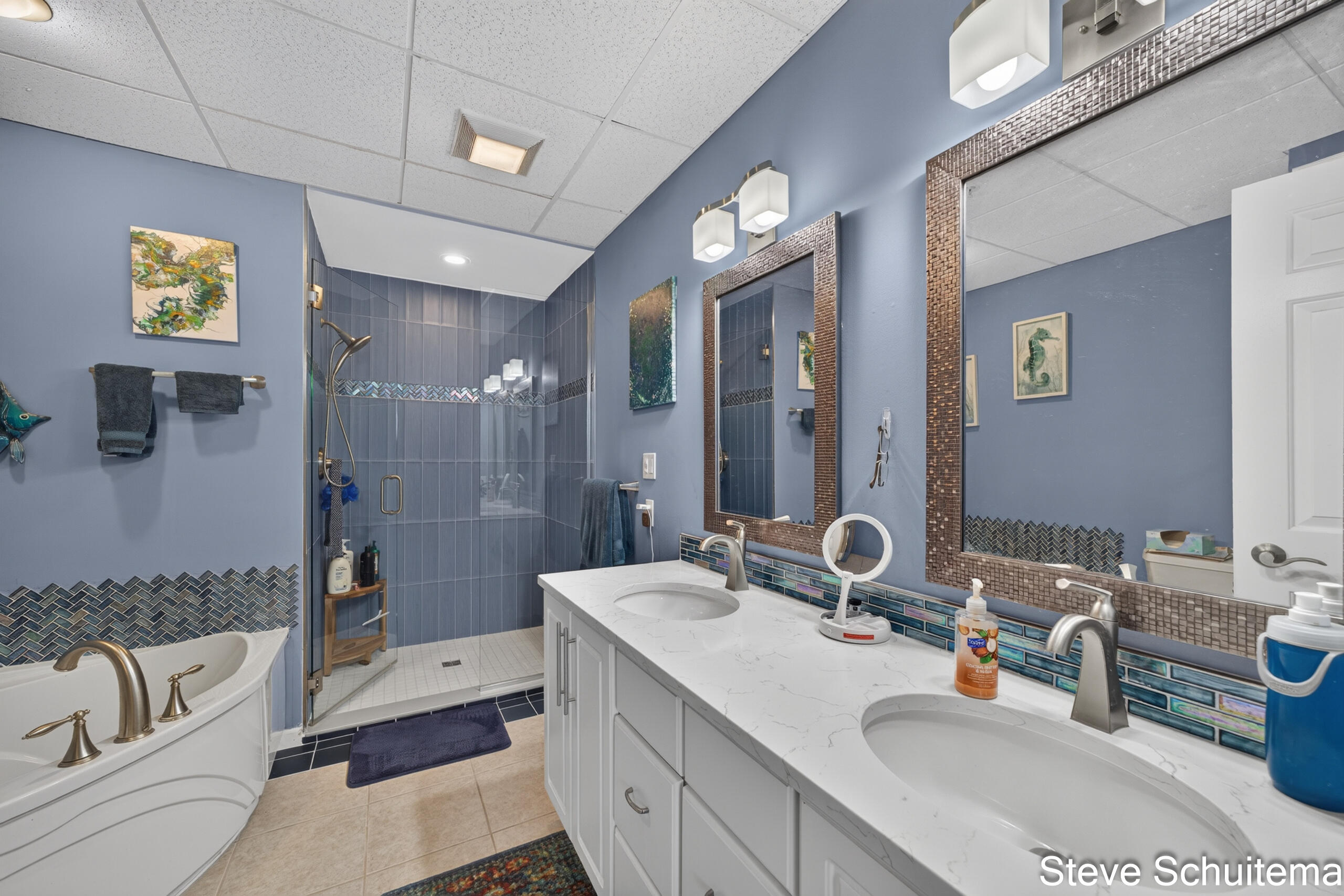 2964 Lakeshore Drive Muskegon MI 49441