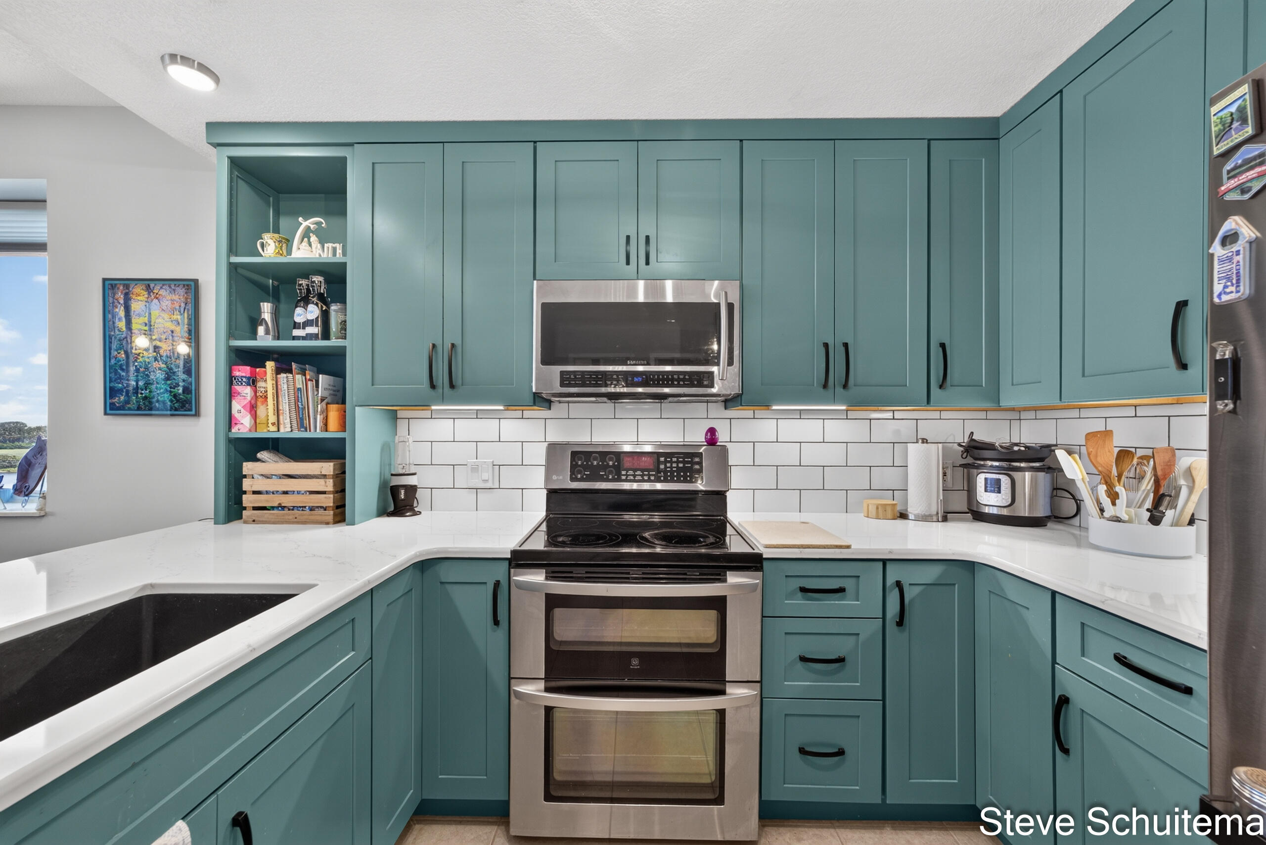 2964 Lakeshore Drive Muskegon MI 49441