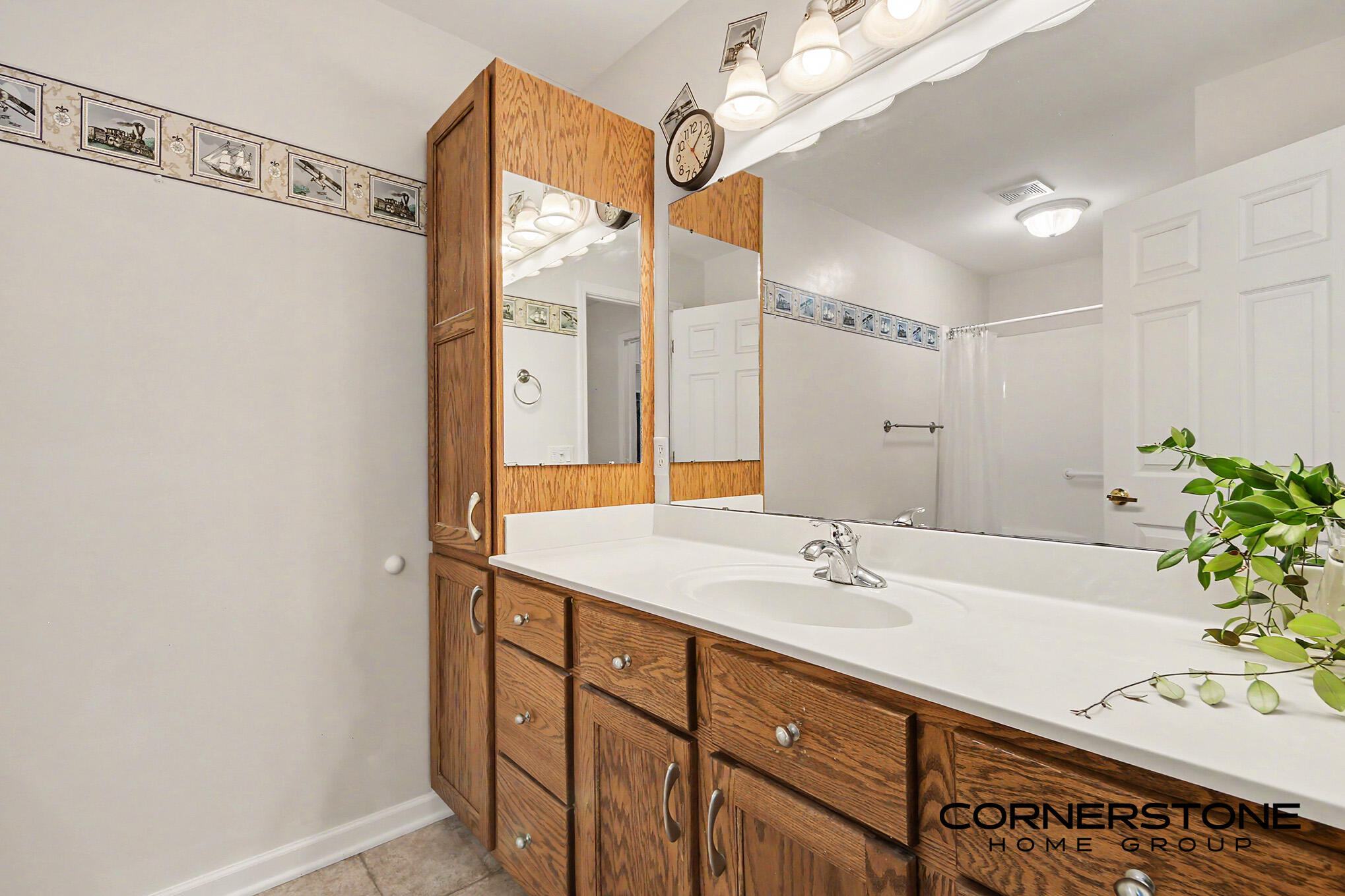 1773 Turnstone Lane NE Grand Rapids MI 49505