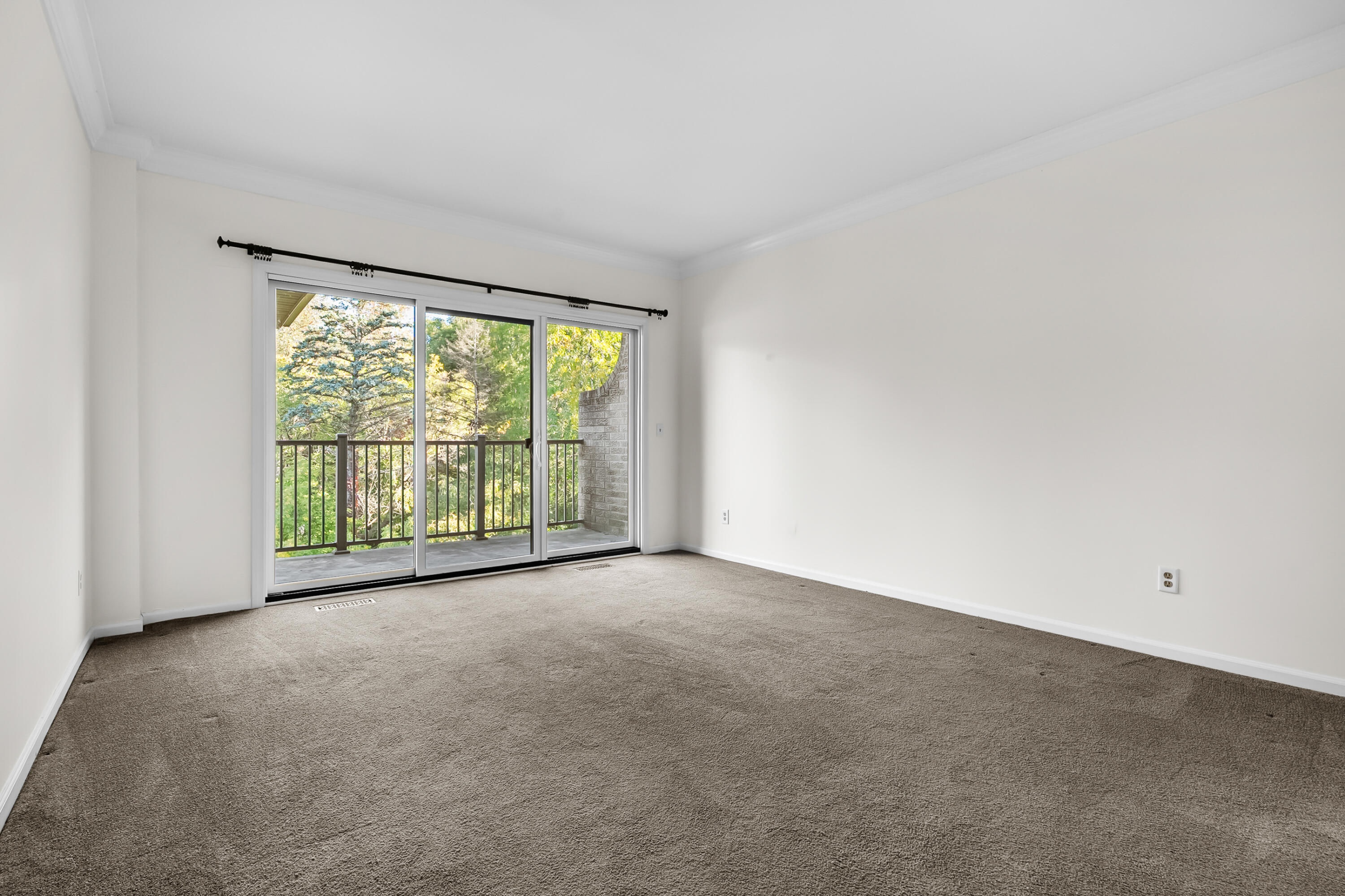 4040 Greenleaf Circle 408 Kalamazoo MI 49008