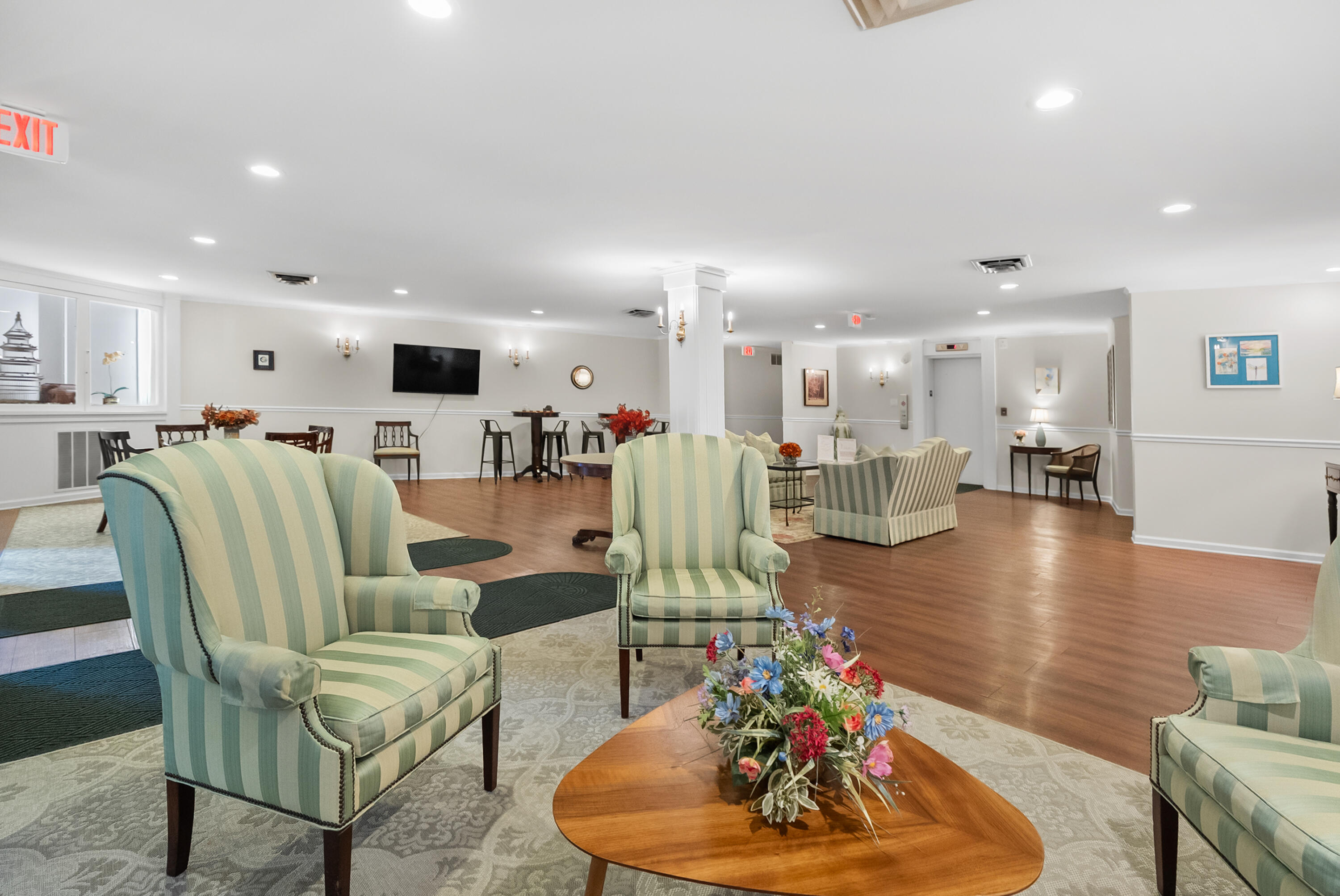 4040 Greenleaf Circle 408 Kalamazoo MI 49008