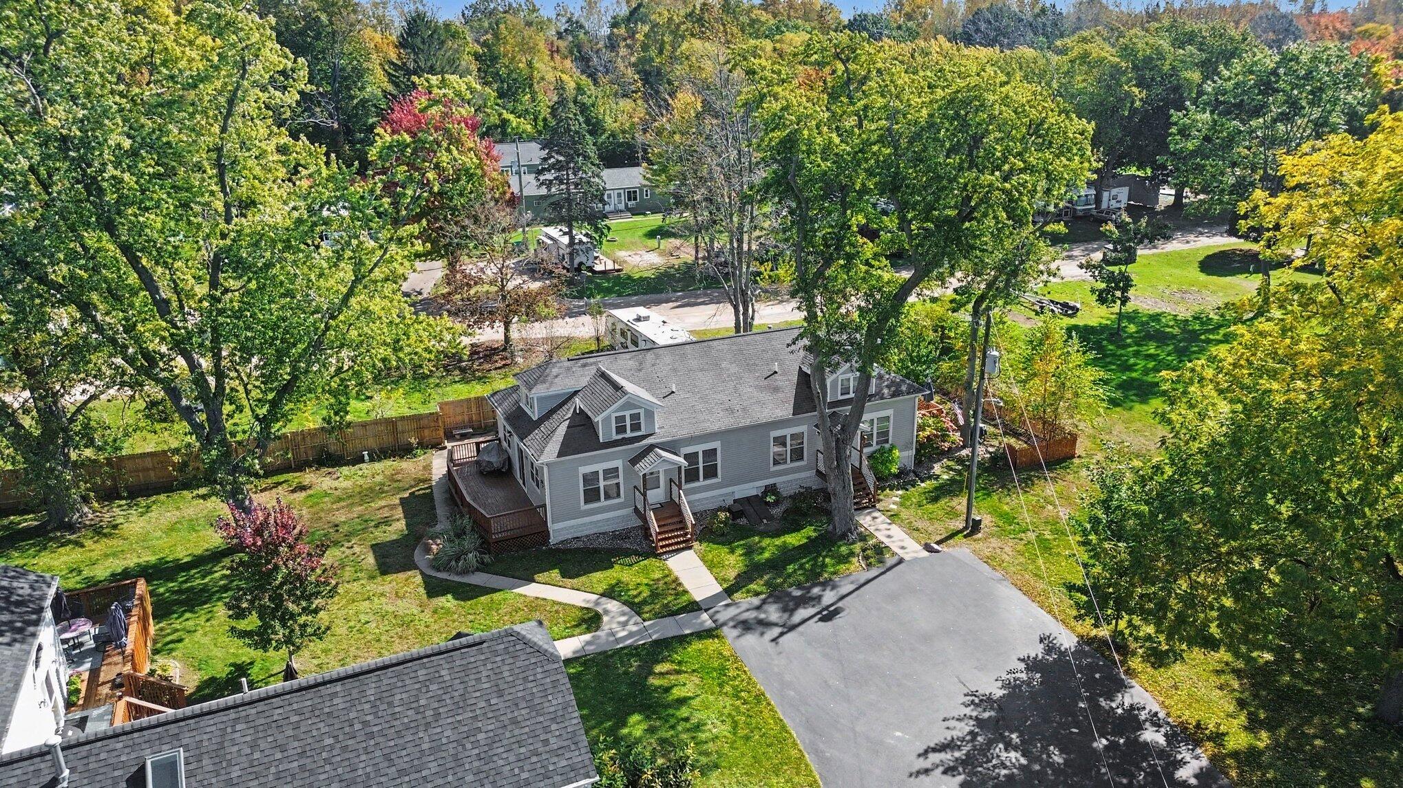 7370 N North Shore Drive South Haven MI 49090