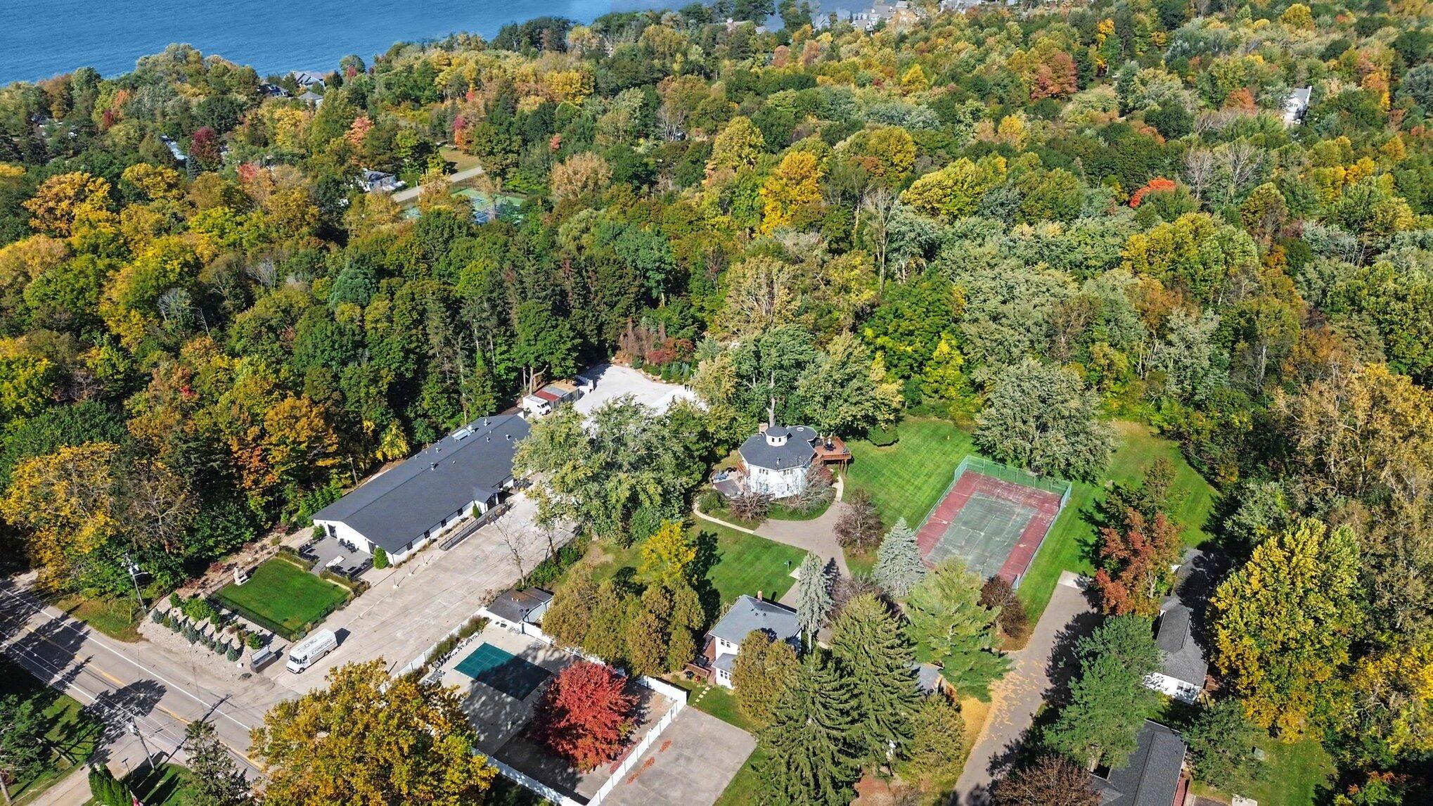 7370 N North Shore Drive South Haven MI 49090