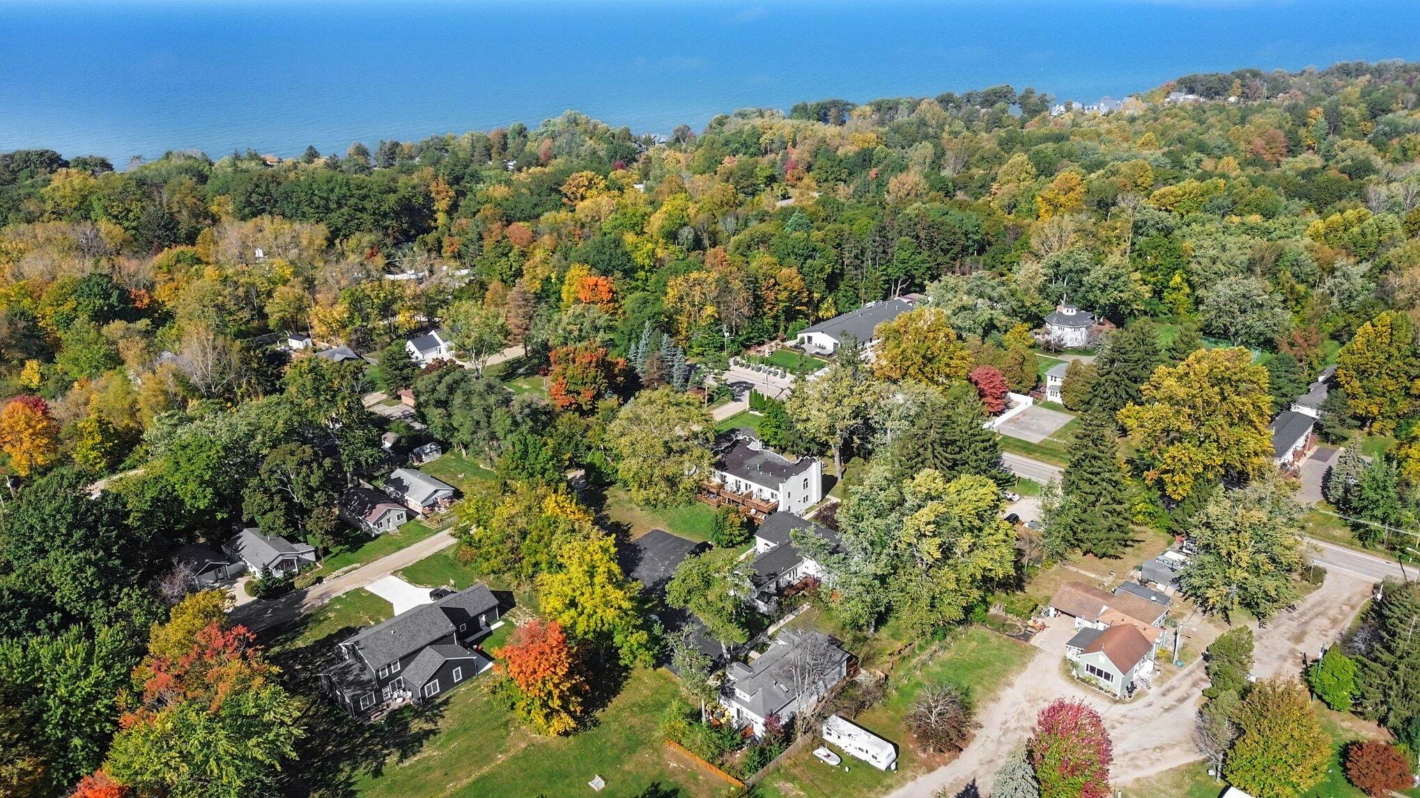 7370 N North Shore Drive South Haven MI 49090