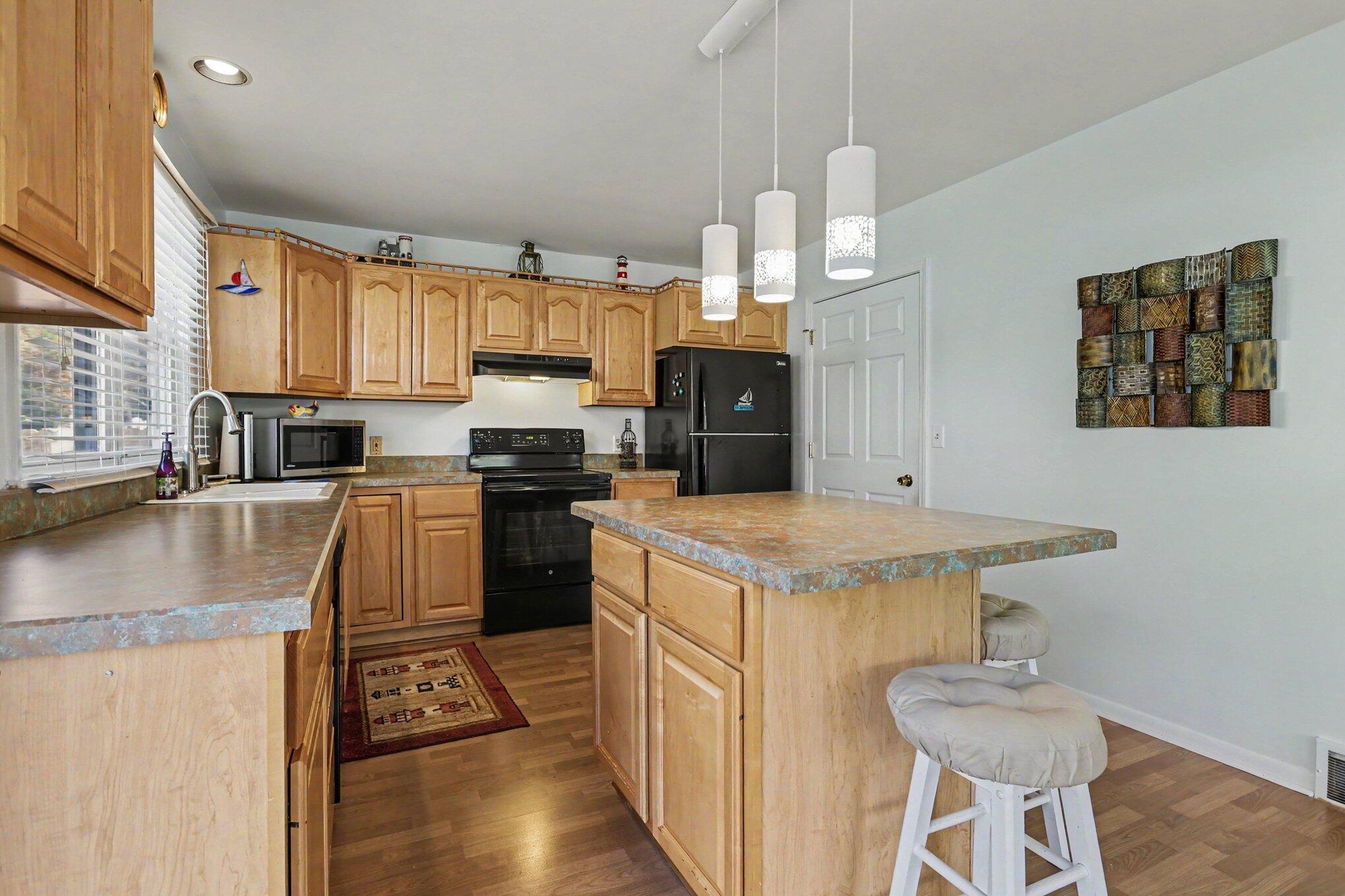 7370 N North Shore Drive South Haven MI 49090