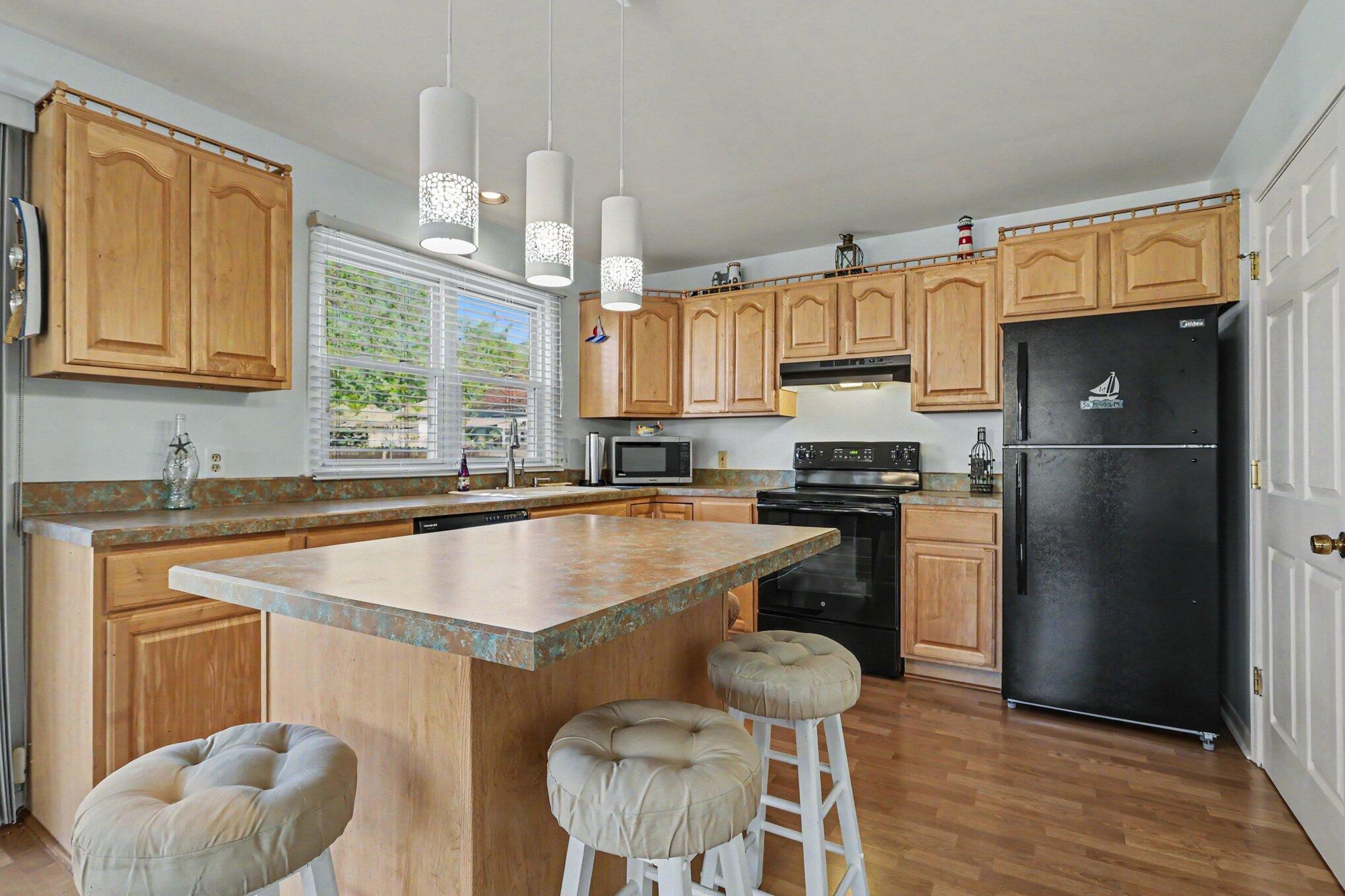 7370 N North Shore Drive South Haven MI 49090