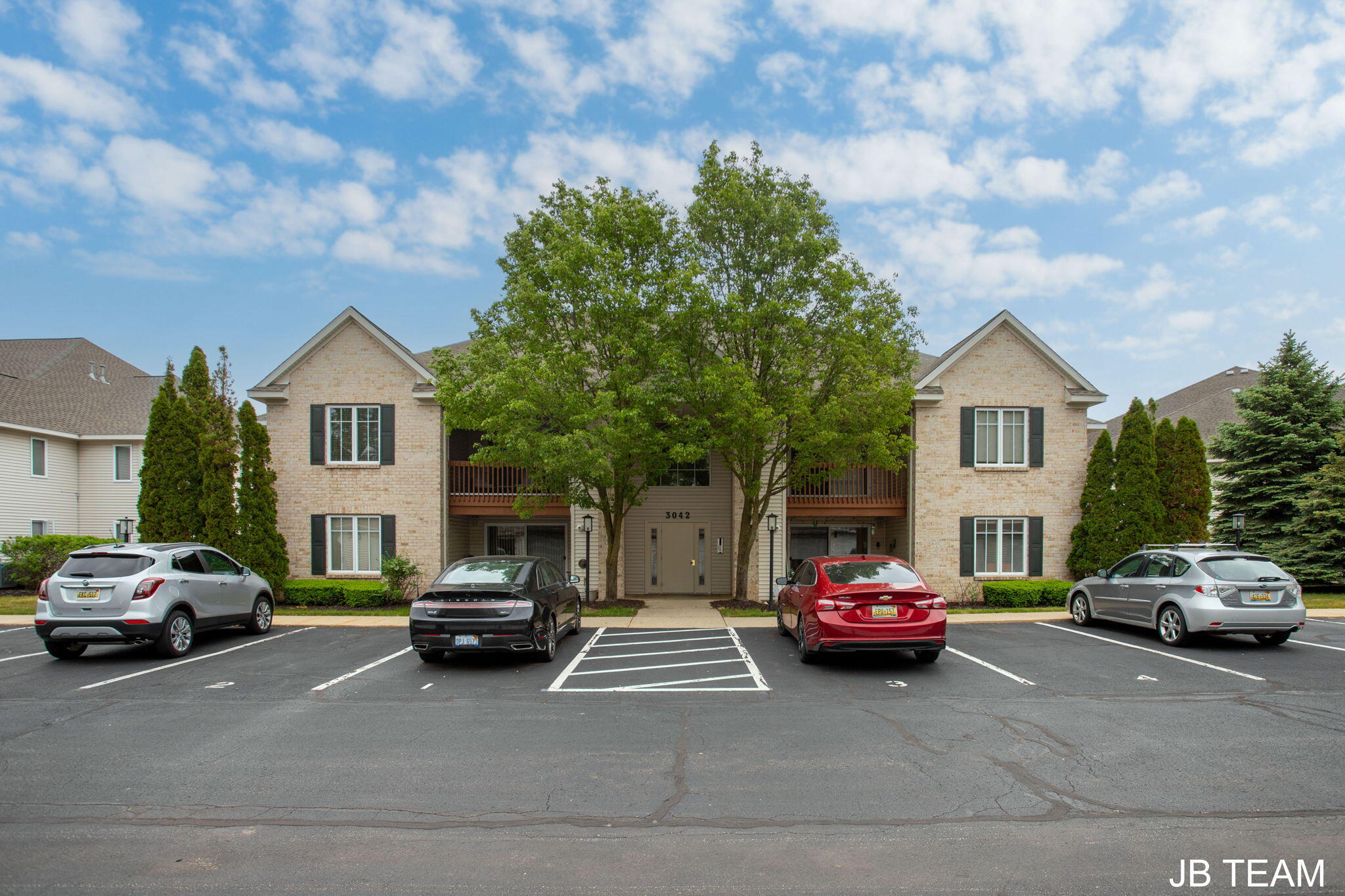 3042 W Crystal Waters Drive Holland MI 49424