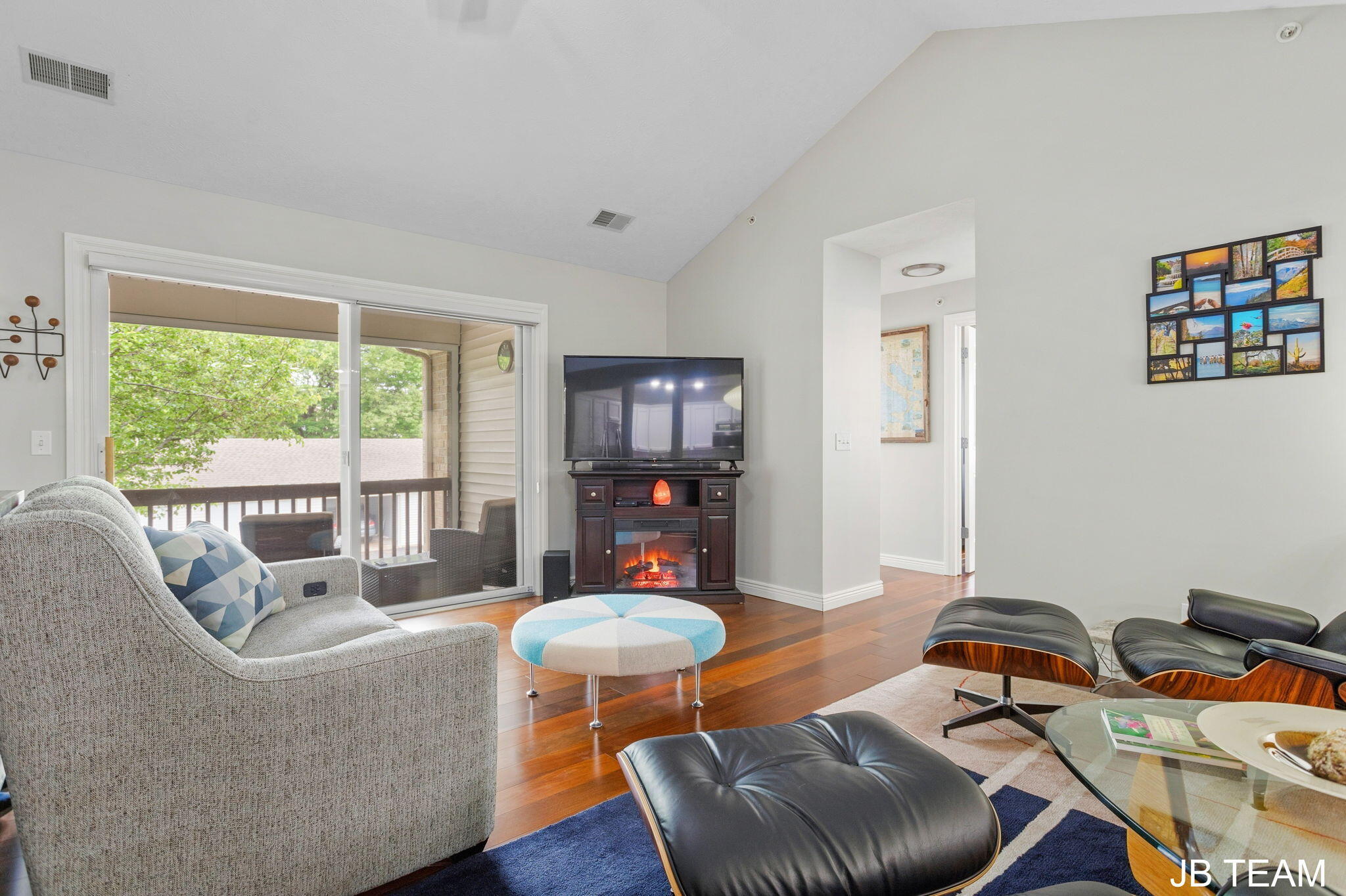 3042 W Crystal Waters Drive Holland MI 49424