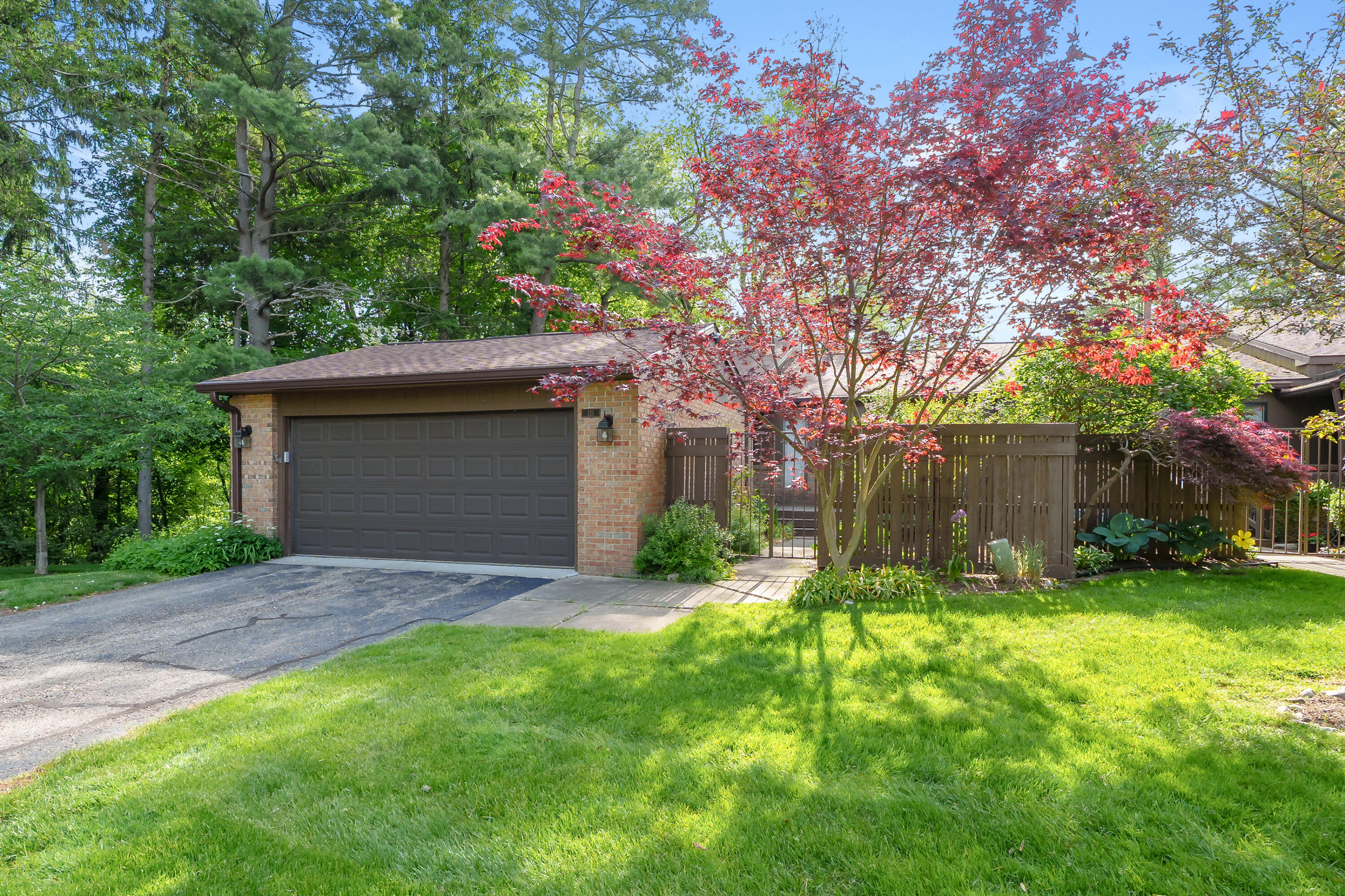 121 Pine Cove Circle Kalamazoo MI 49006