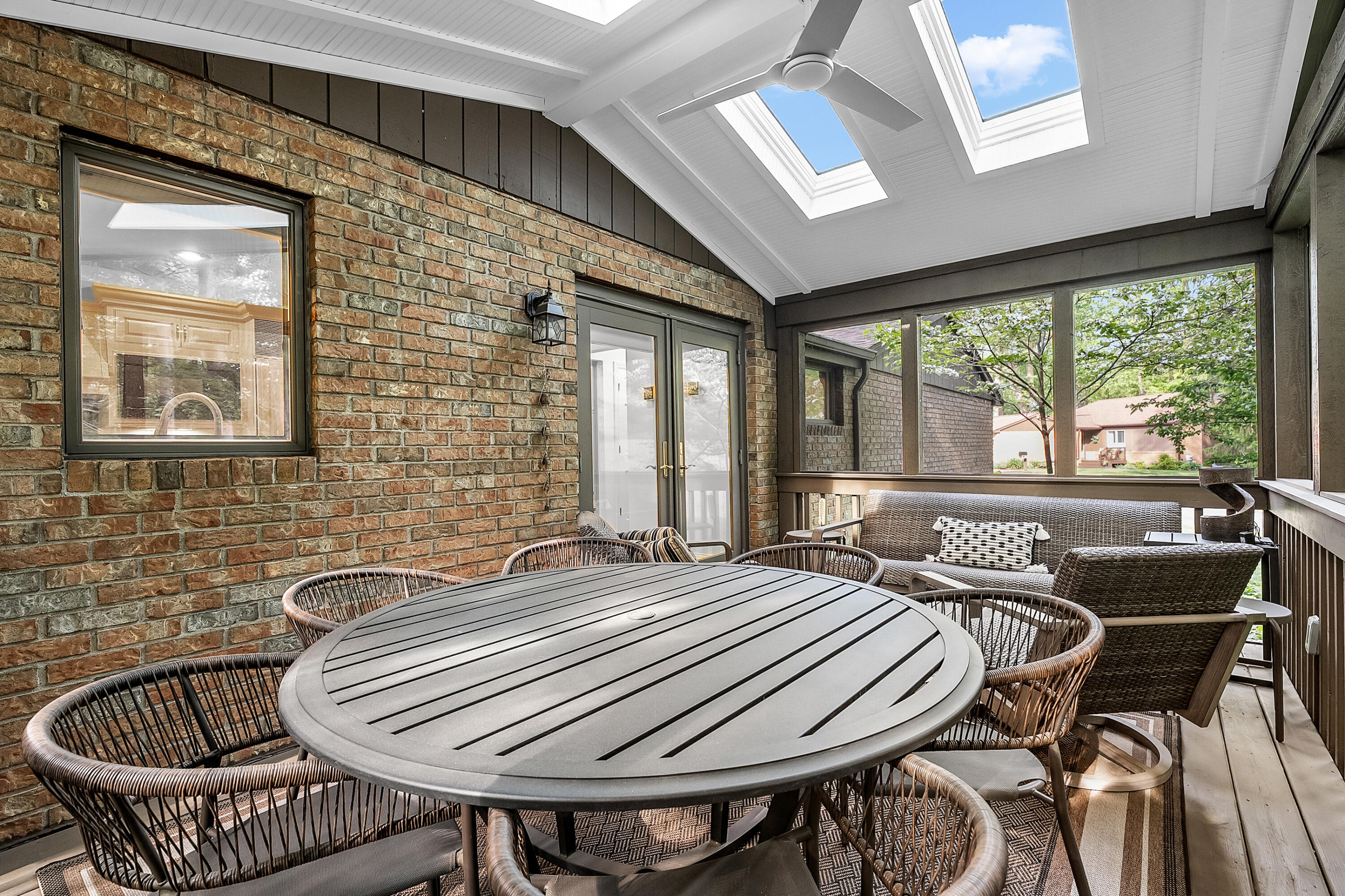 121 Pine Cove Circle Kalamazoo MI 49006