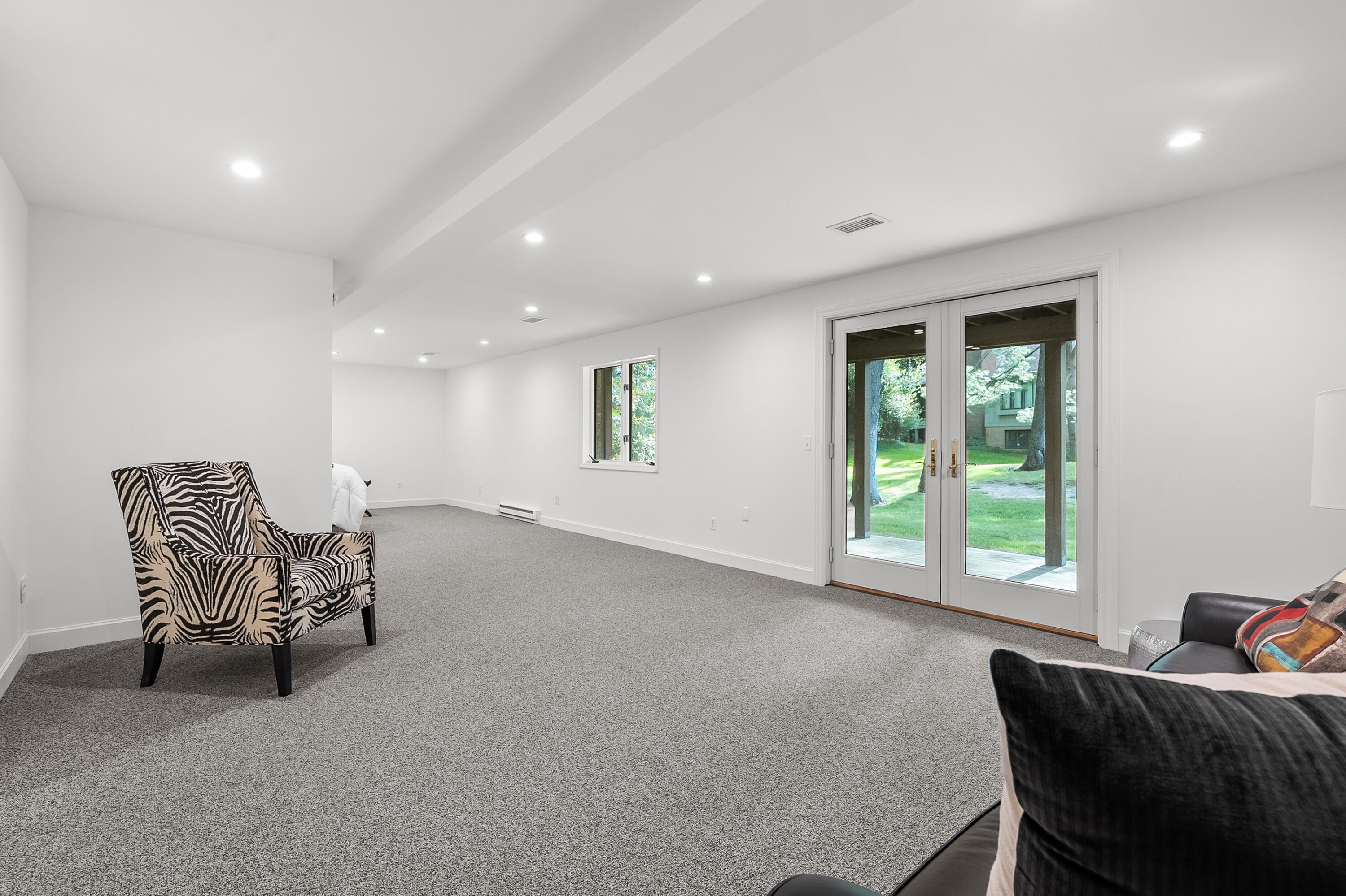 121 Pine Cove Circle Kalamazoo MI 49006