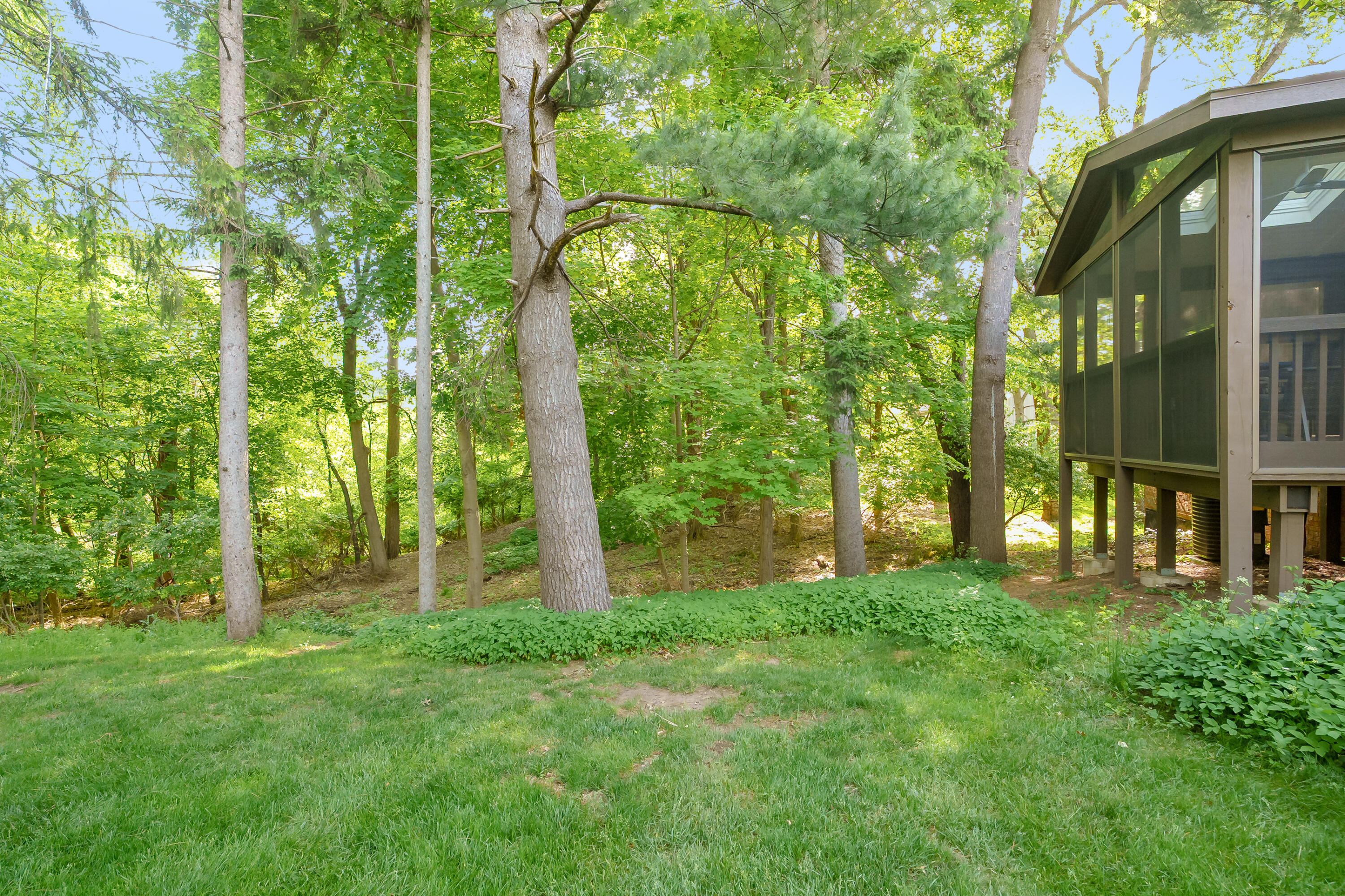 121 Pine Cove Circle Kalamazoo MI 49006