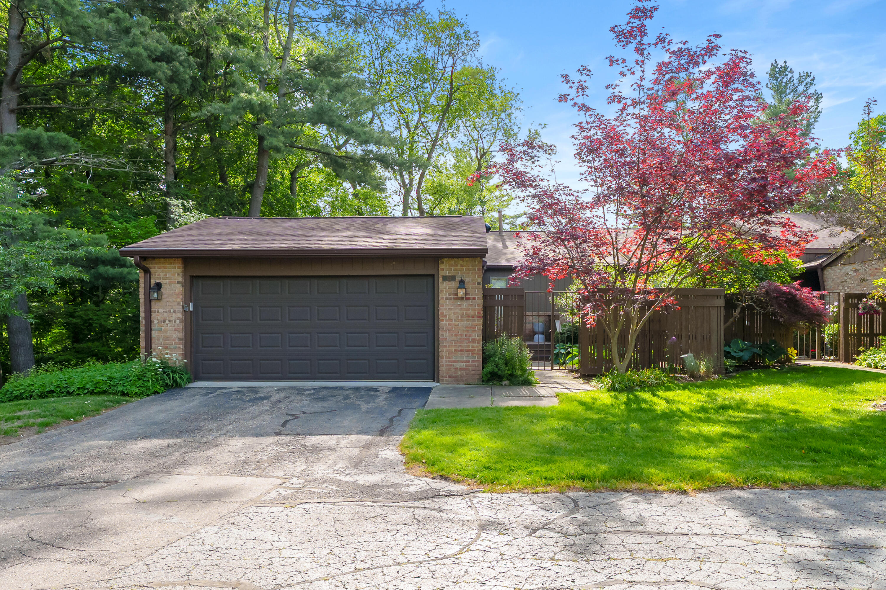 121 Pine Cove Circle Kalamazoo MI 49006