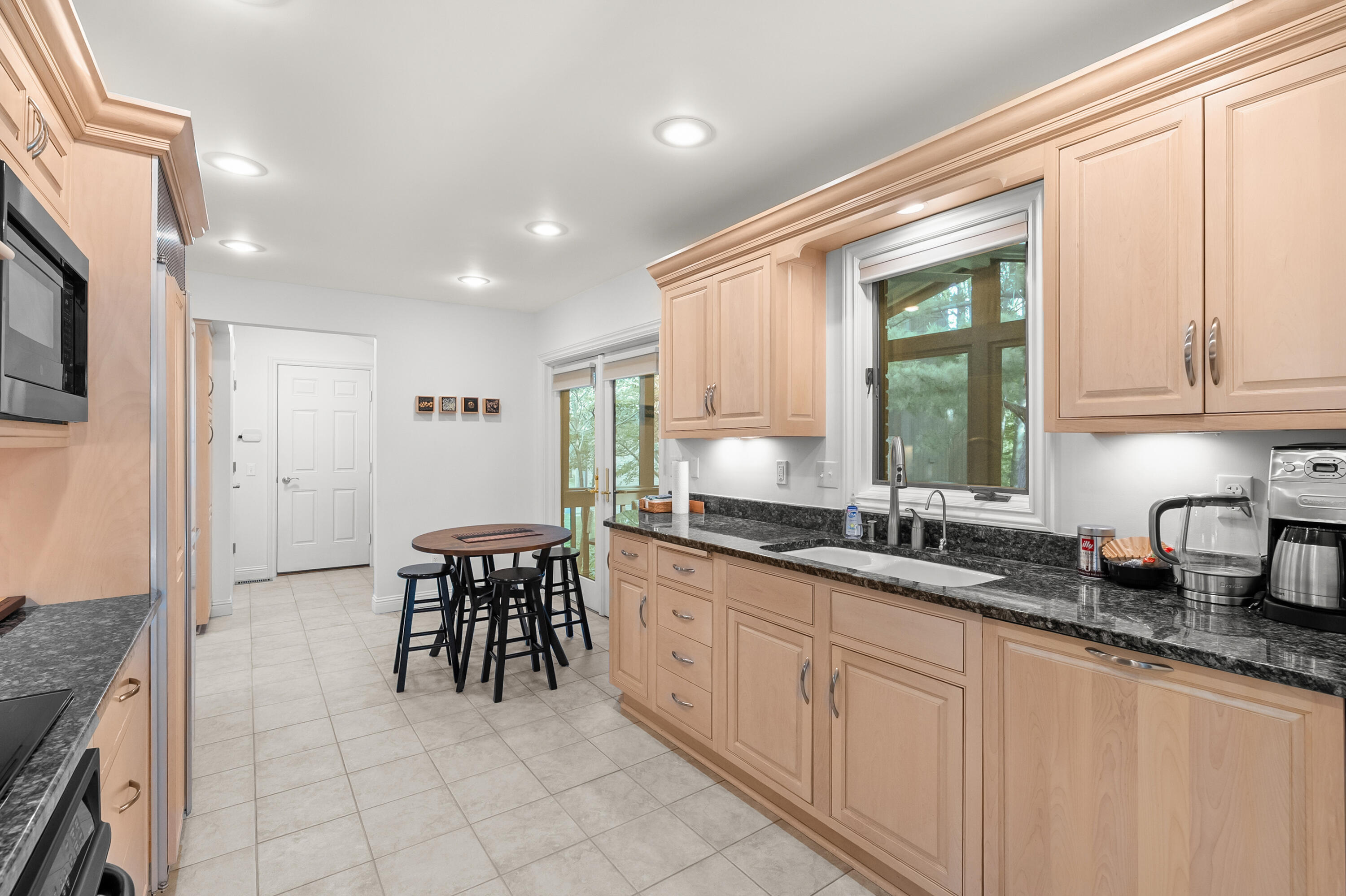 121 Pine Cove Circle Kalamazoo MI 49006