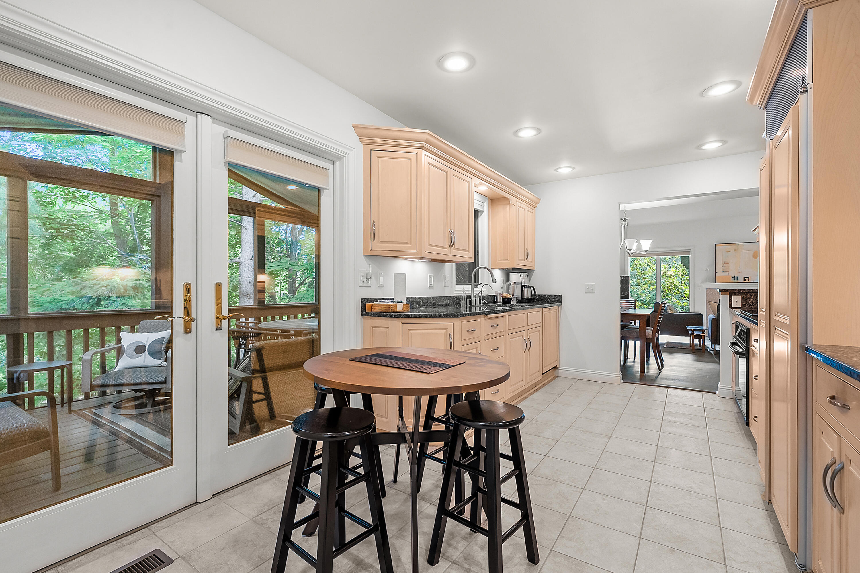 121 Pine Cove Circle Kalamazoo MI 49006