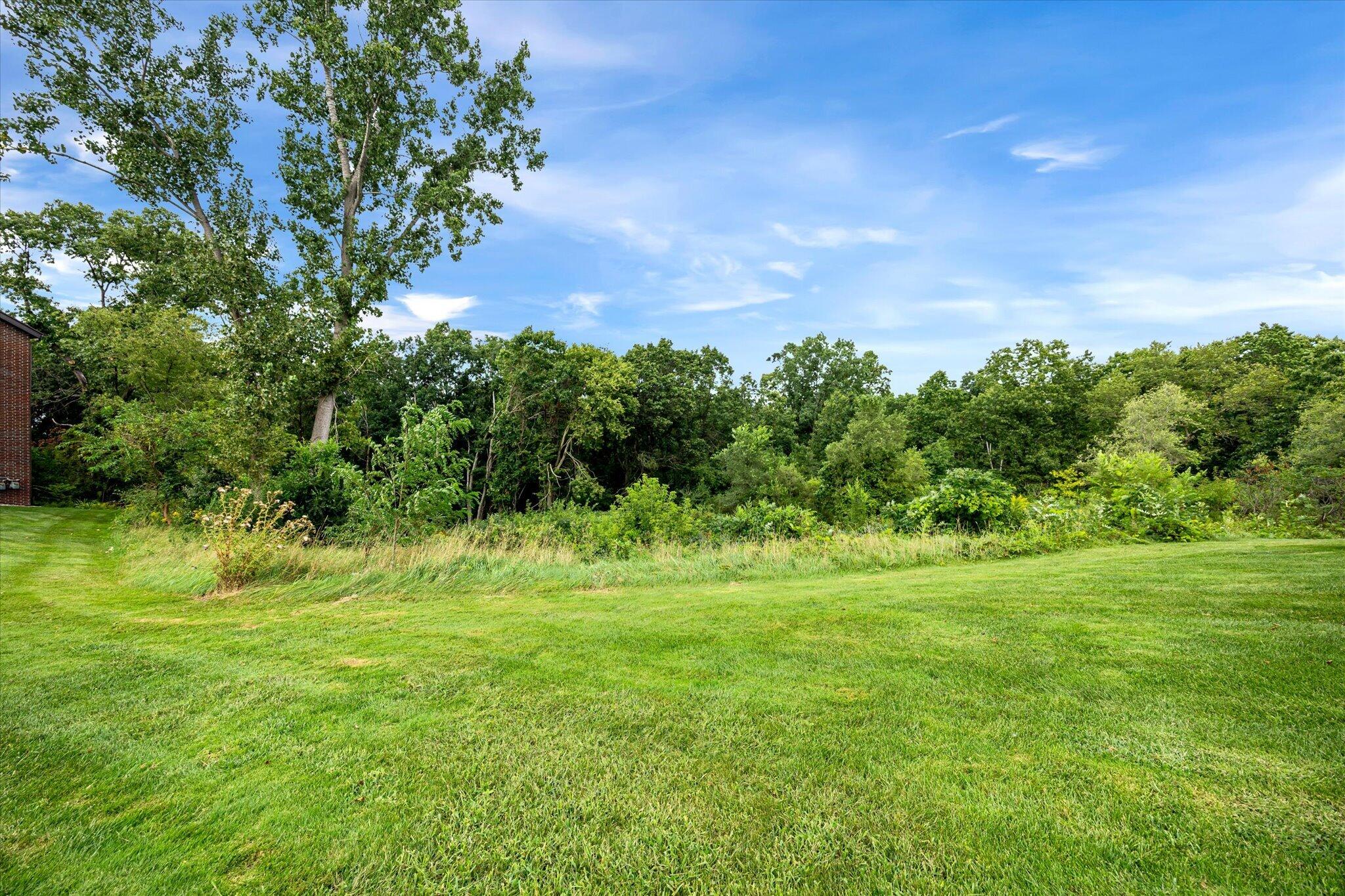 3344 Devonwood Hills NE Grand Rapids MI 49525