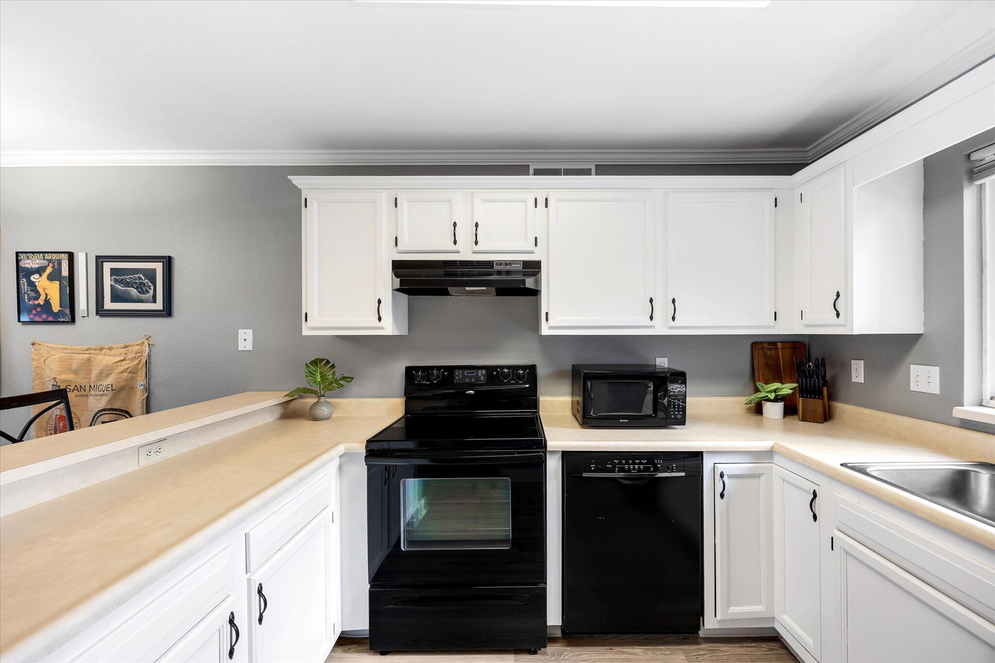 3344 Devonwood Hills NE Grand Rapids MI 49525