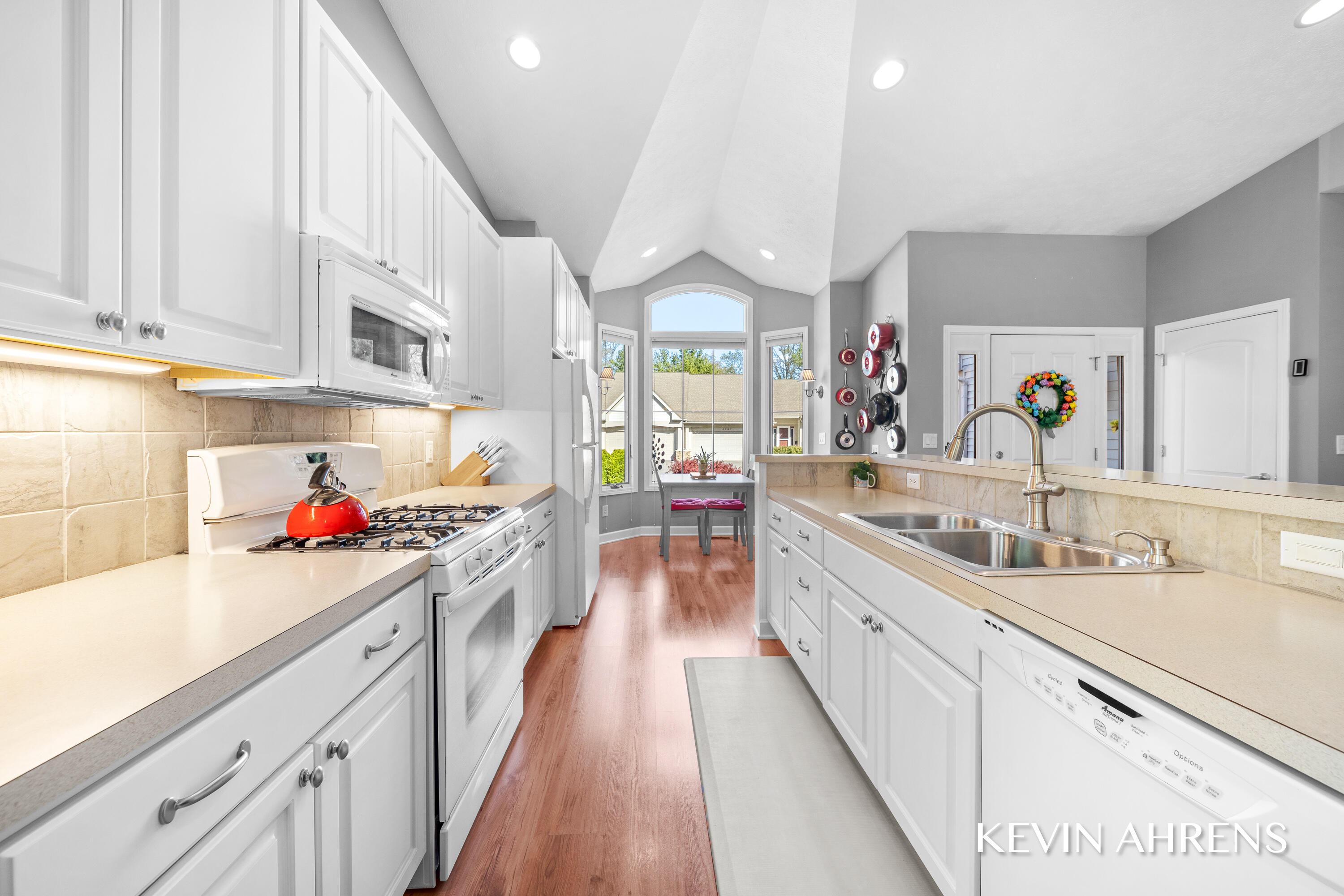 4366 Willow Ln Drive NE Grand Rapids MI 49525