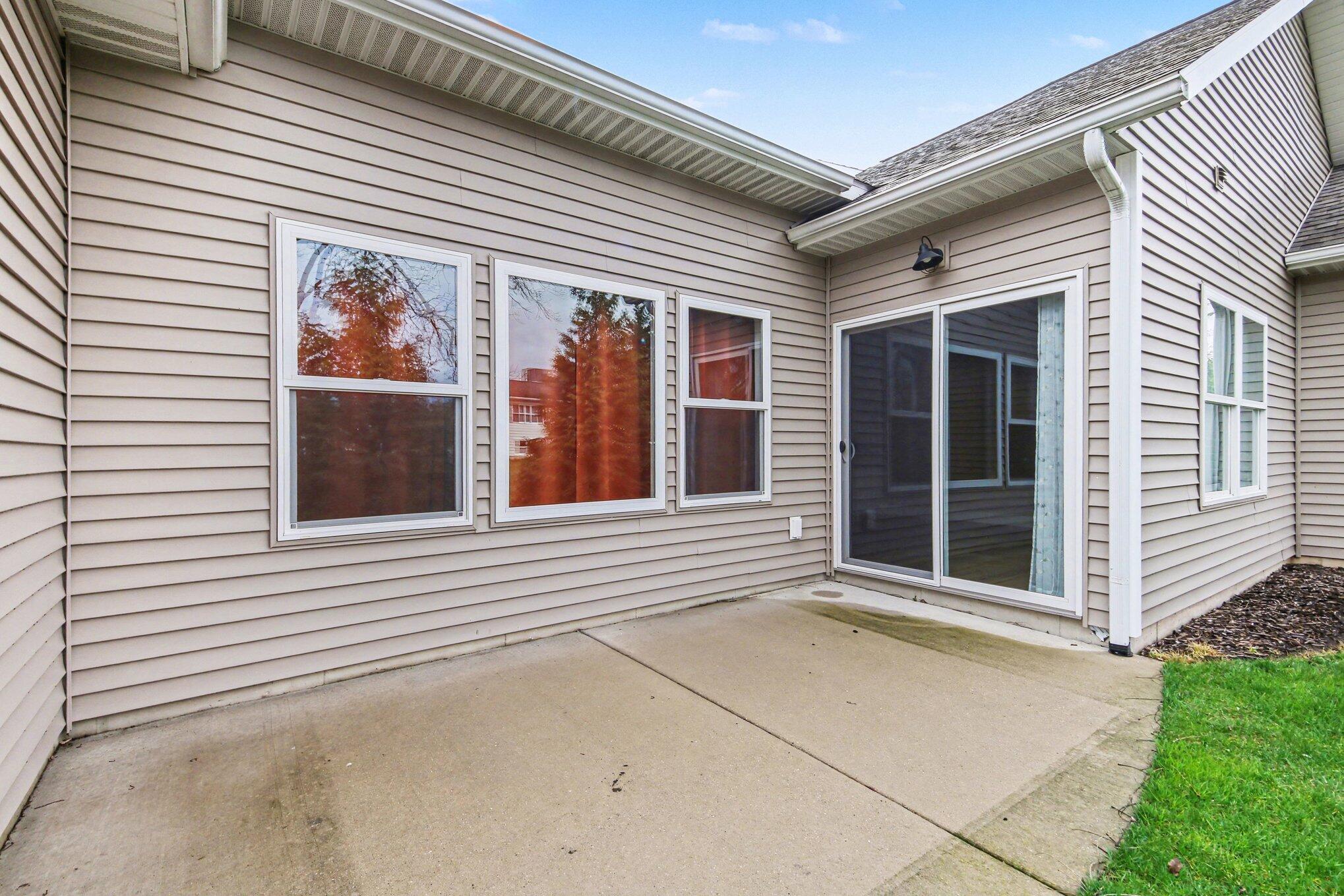 6767 Creekside View Drive SE Grand Rapids MI 49508