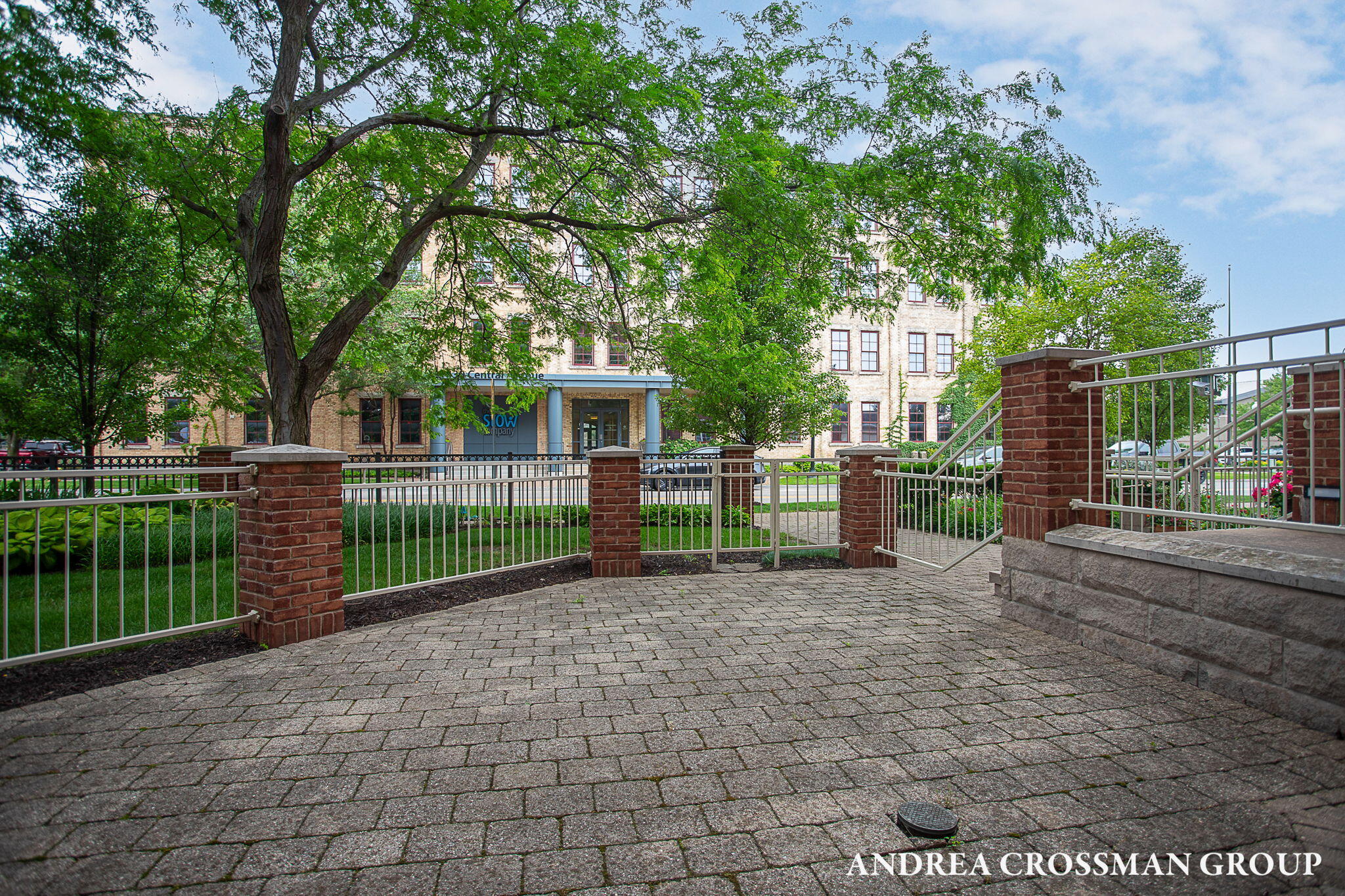 141 Central Avenue Holland MI 49423
