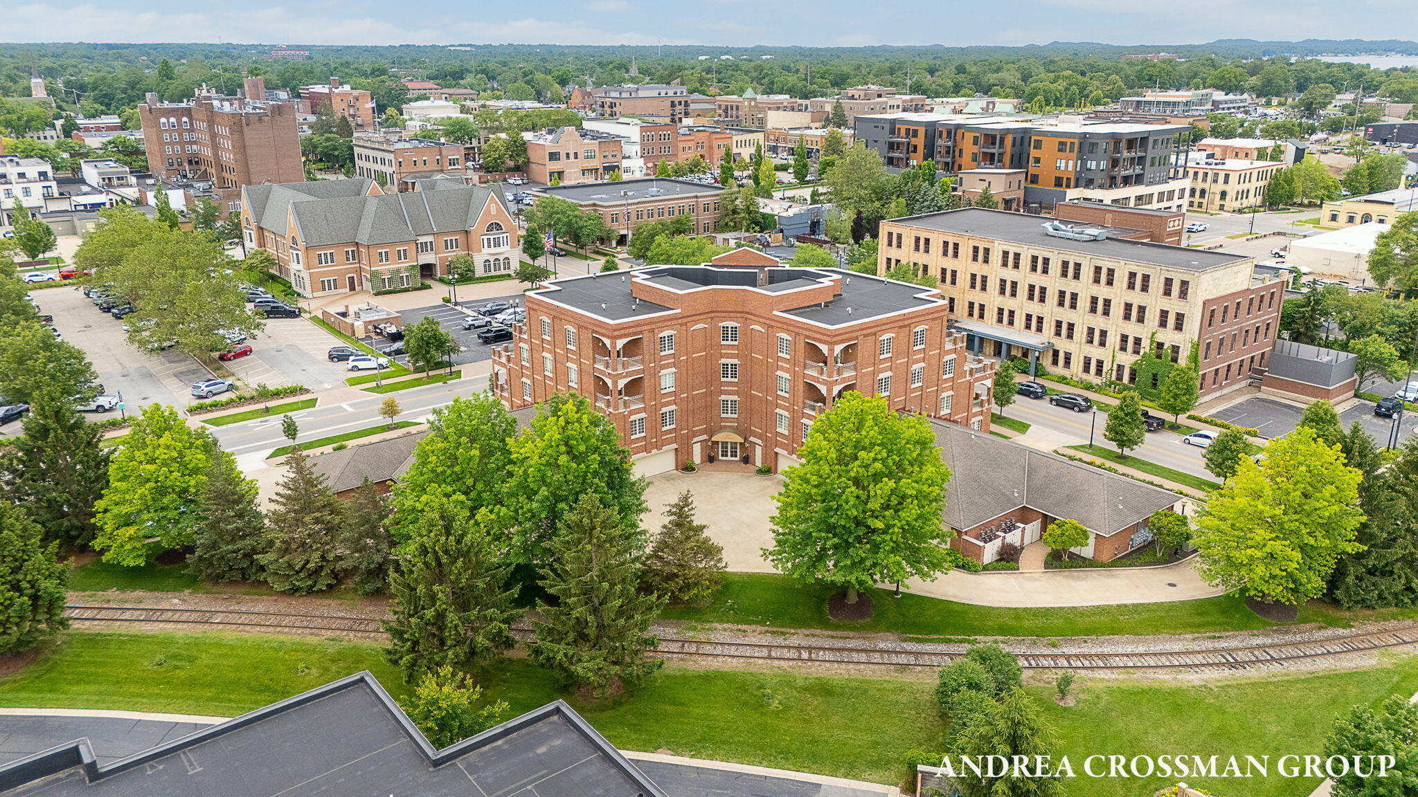 141 Central Avenue Holland MI 49423