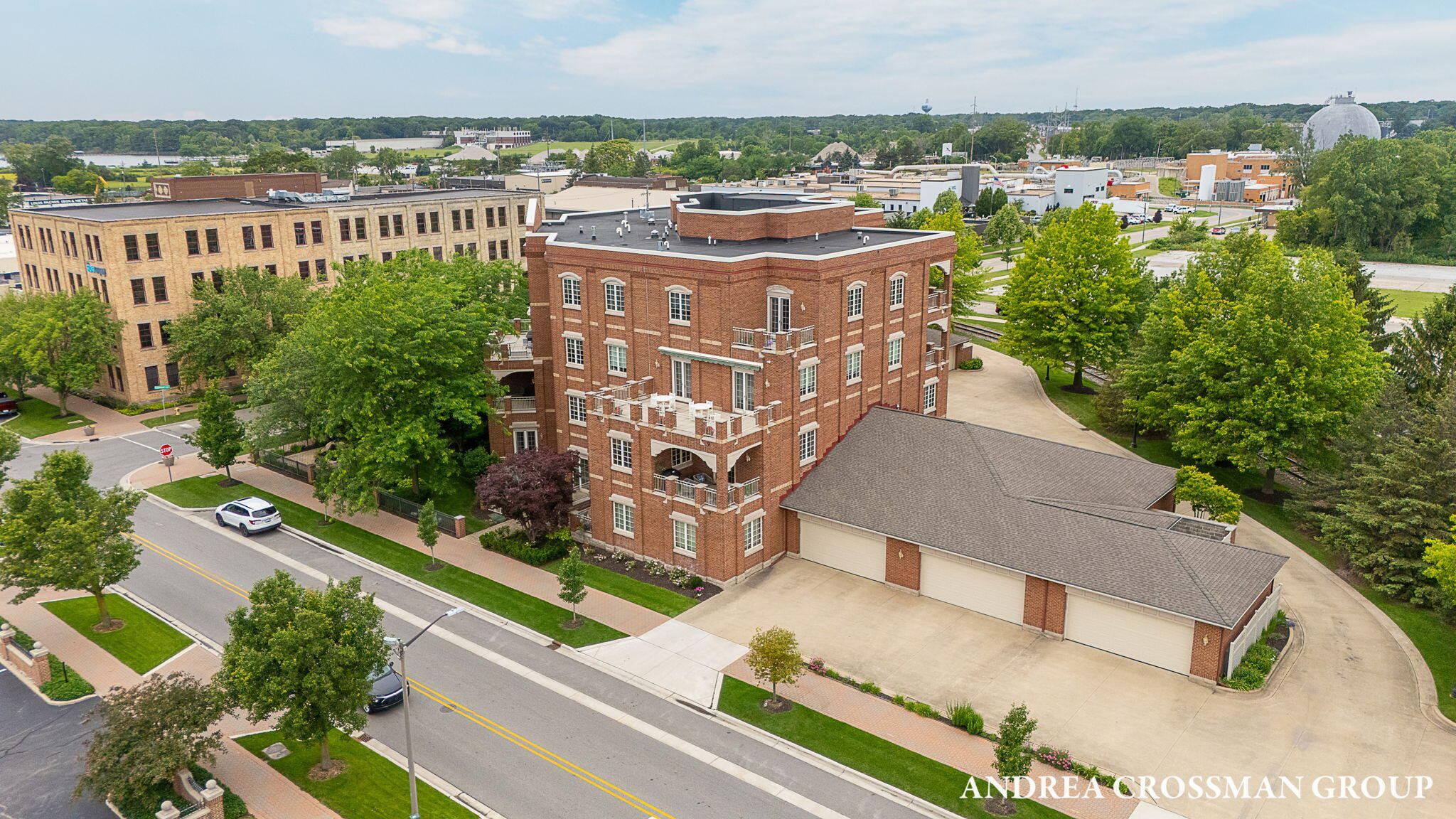 141 Central Avenue Holland MI 49423