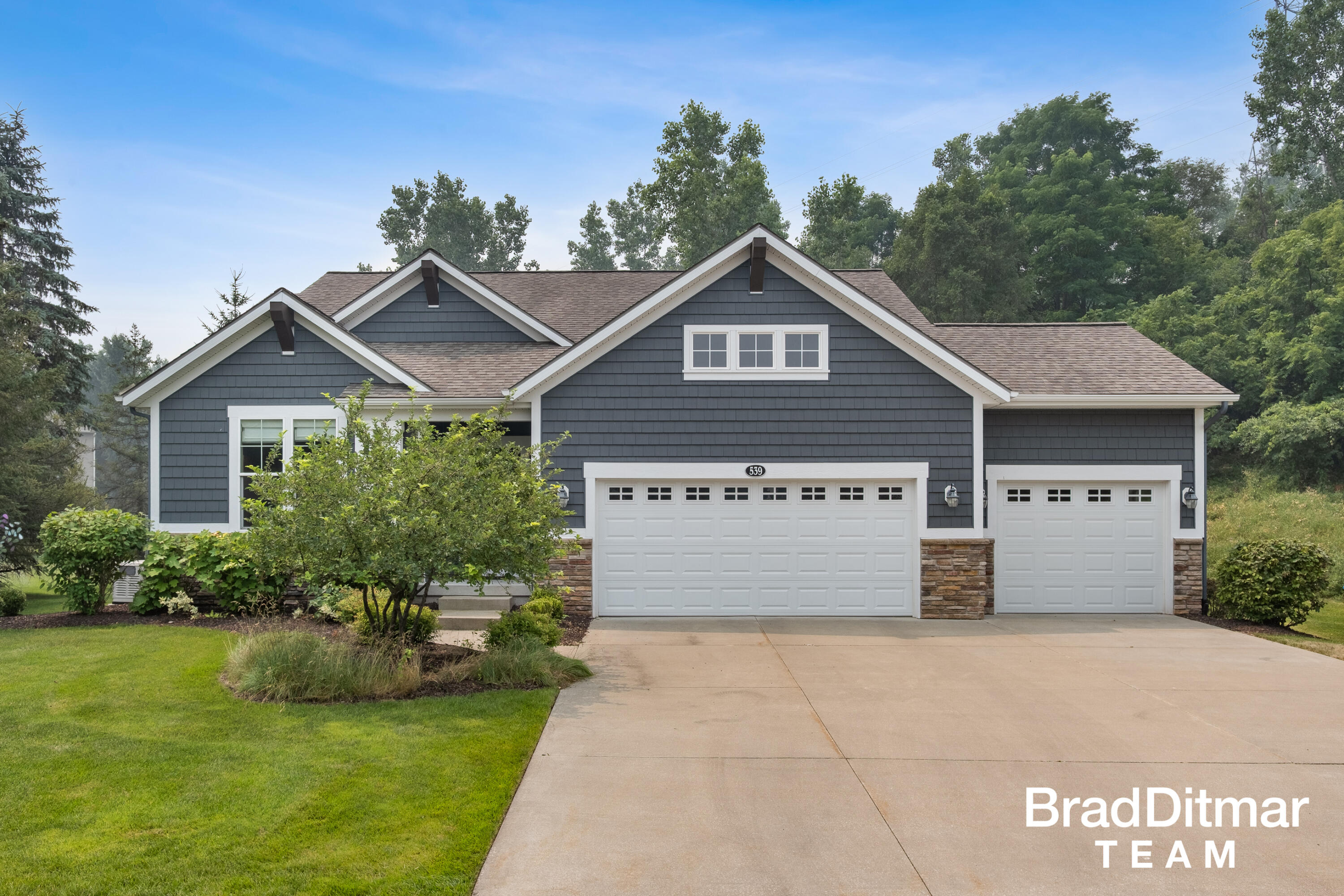 539 W Abbey Mill Drive SE Ada MI 49301