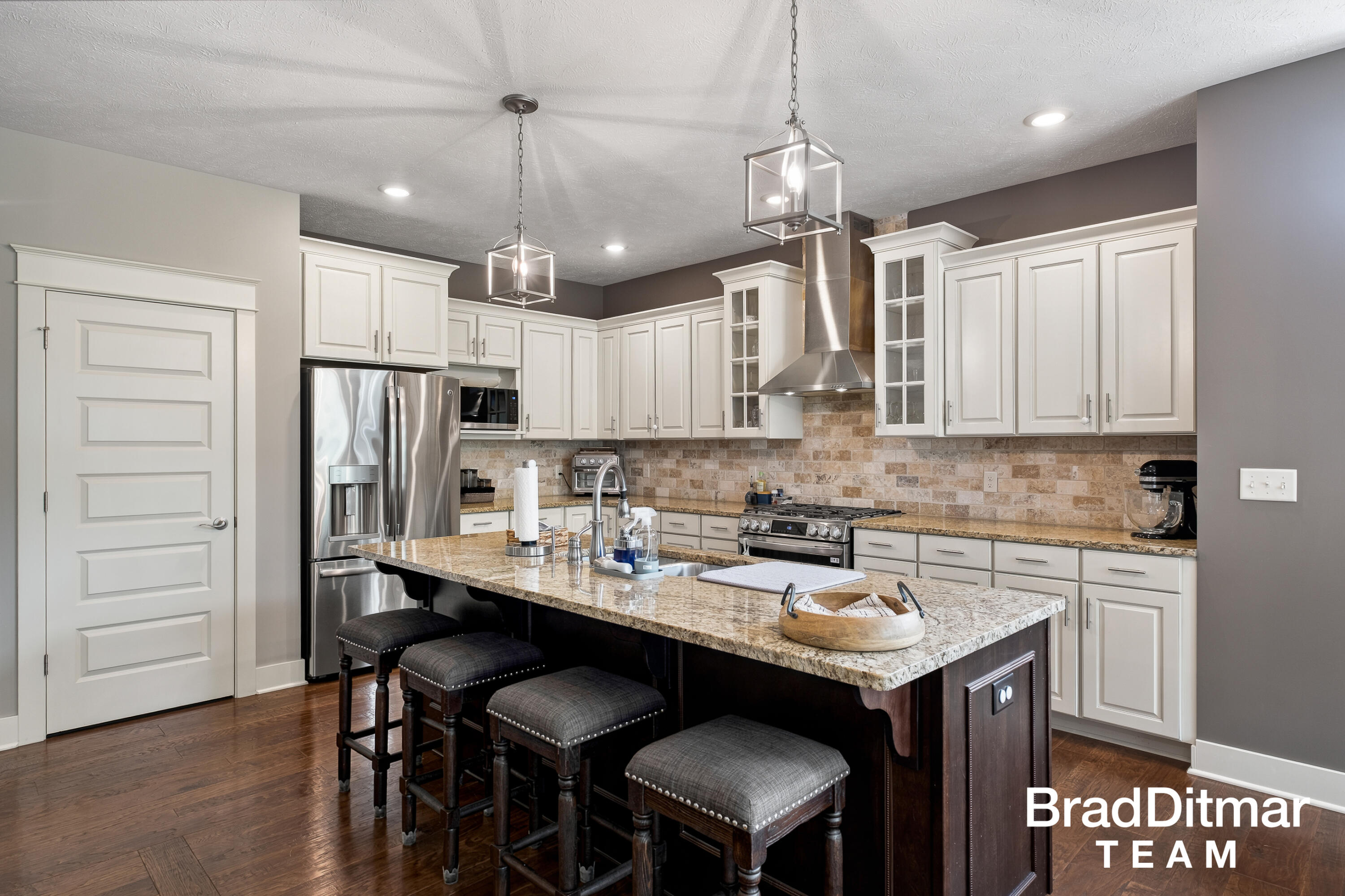 539 W Abbey Mill Drive SE Ada MI 49301