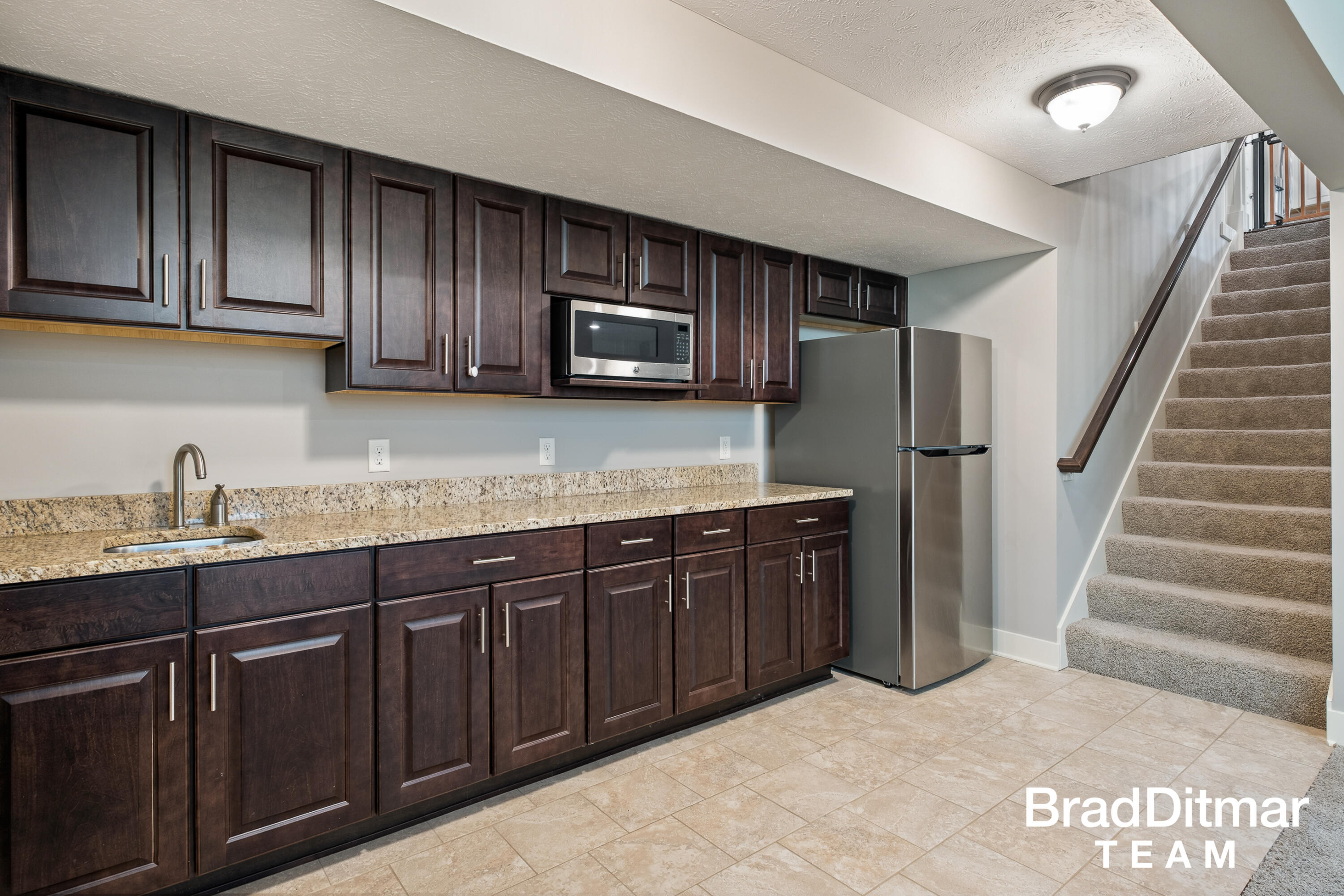 539 W Abbey Mill Drive SE Ada MI 49301