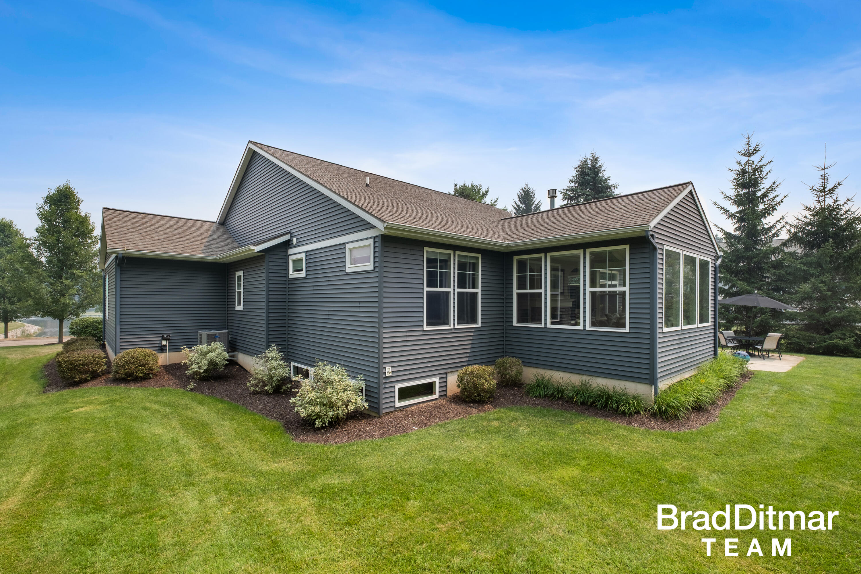 539 W Abbey Mill Drive SE Ada MI 49301