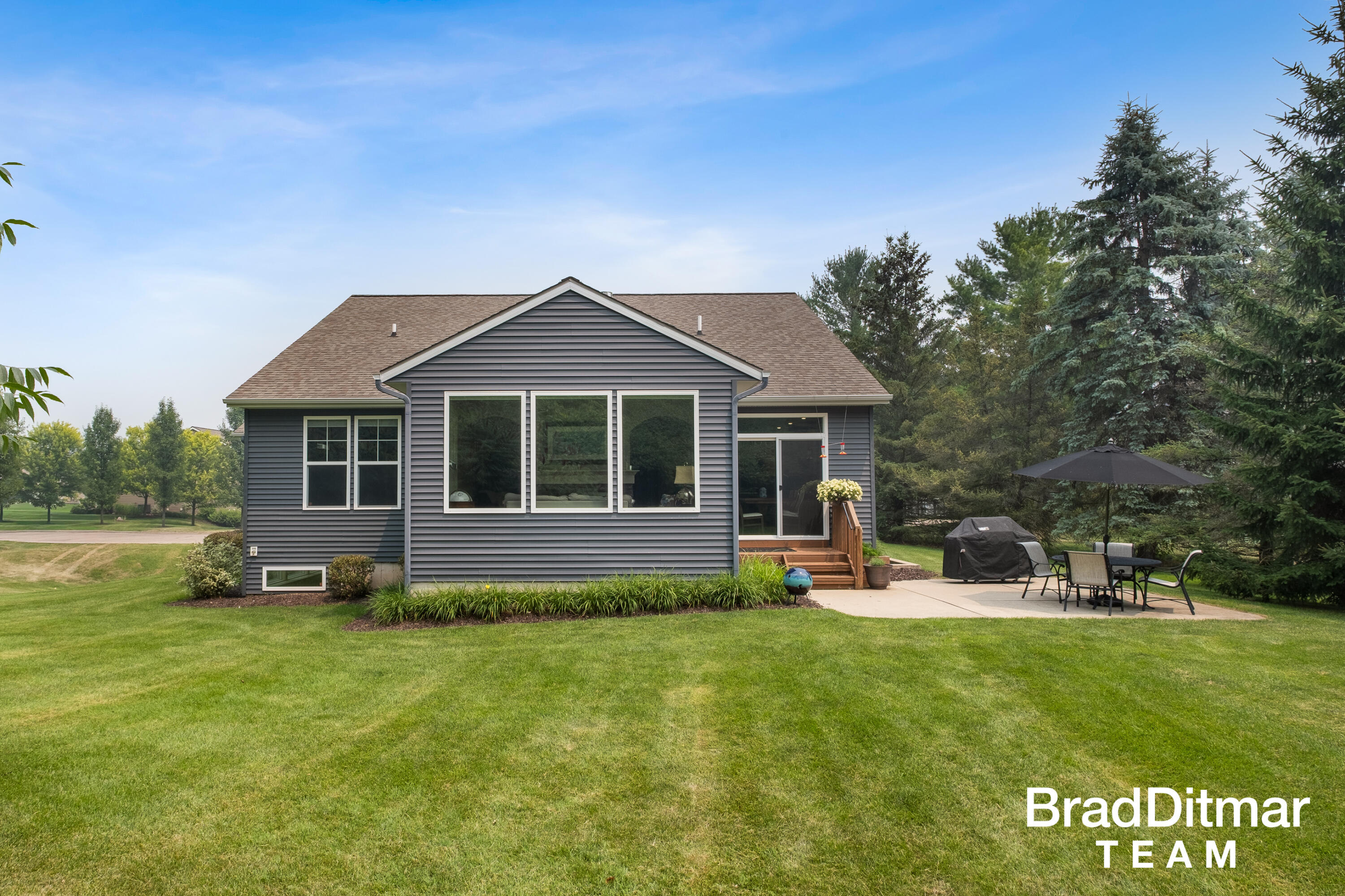 539 W Abbey Mill Drive SE Ada MI 49301