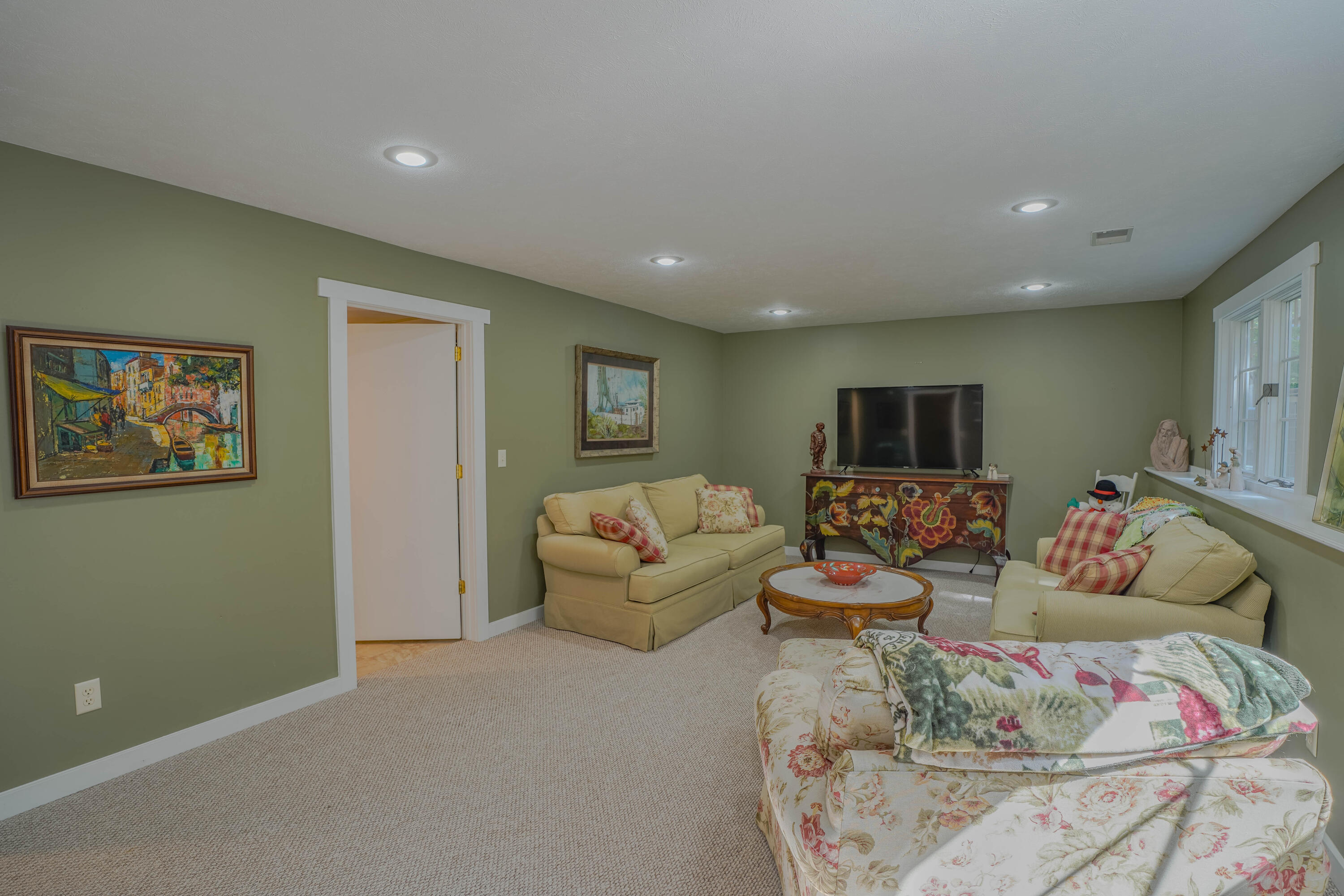 3334 Woodwind Drive NE Grand Rapids MI 49525
