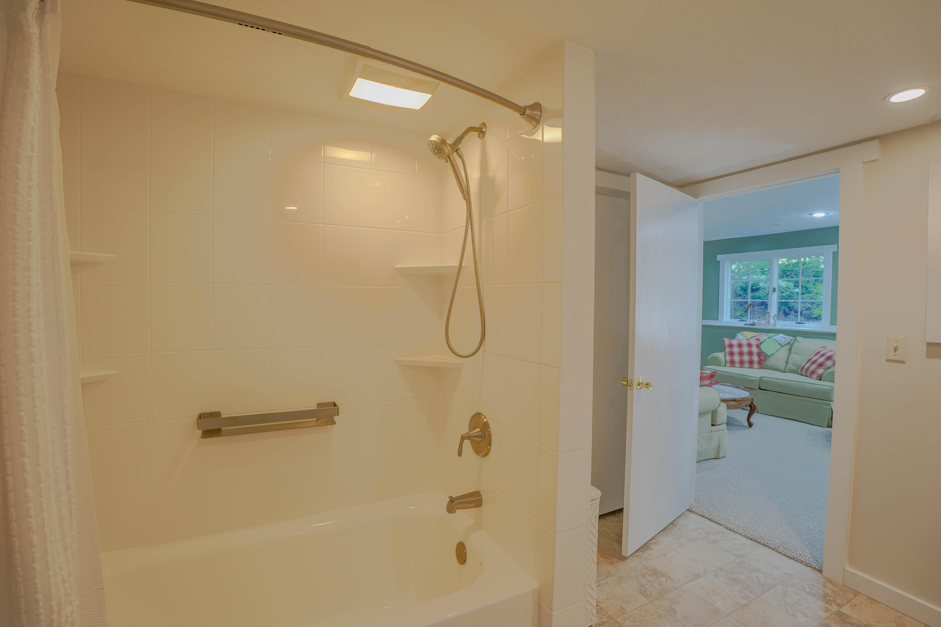 3334 Woodwind Drive NE Grand Rapids MI 49525