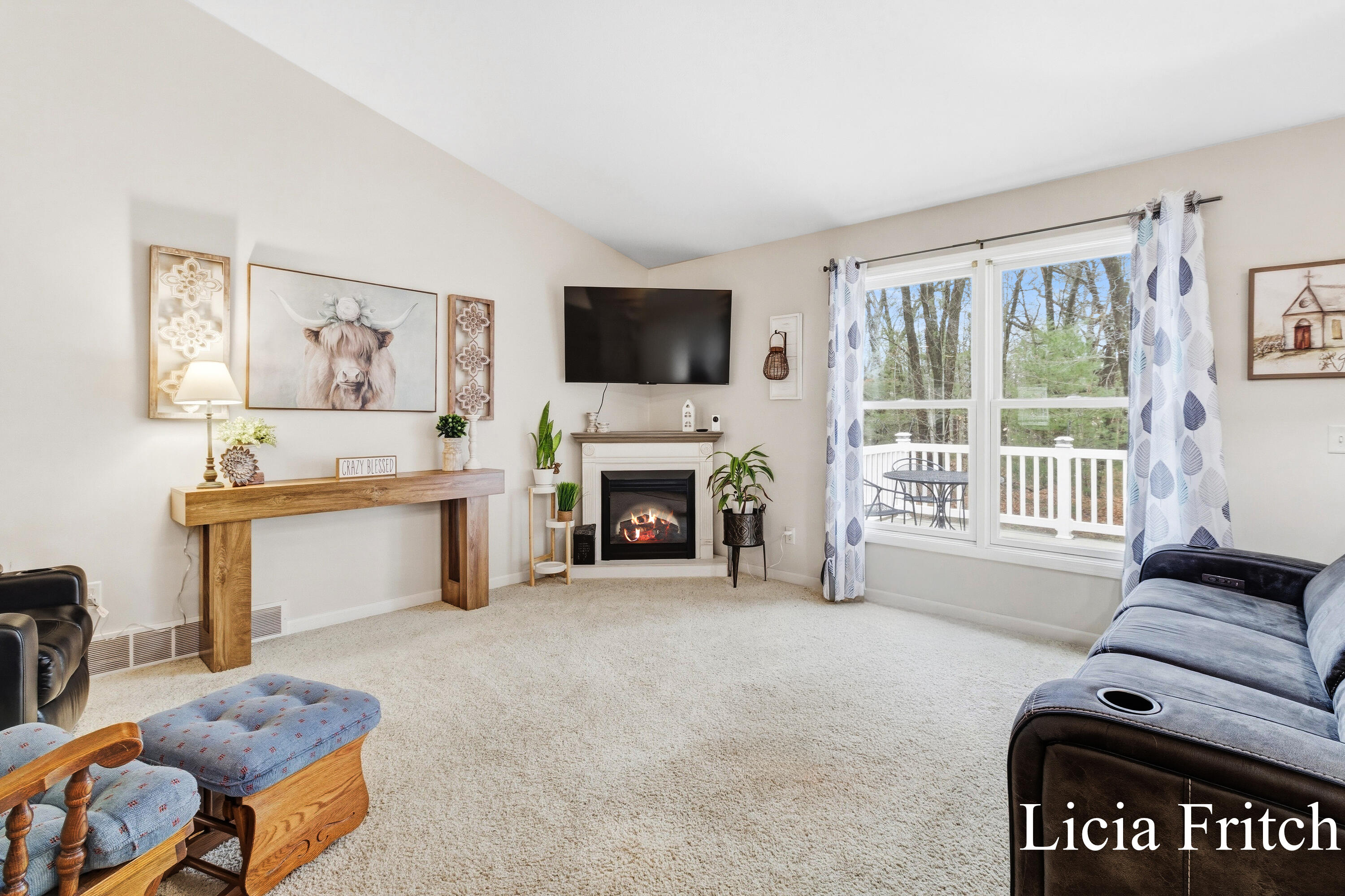 1527 W Addison Way Muskegon MI 49445