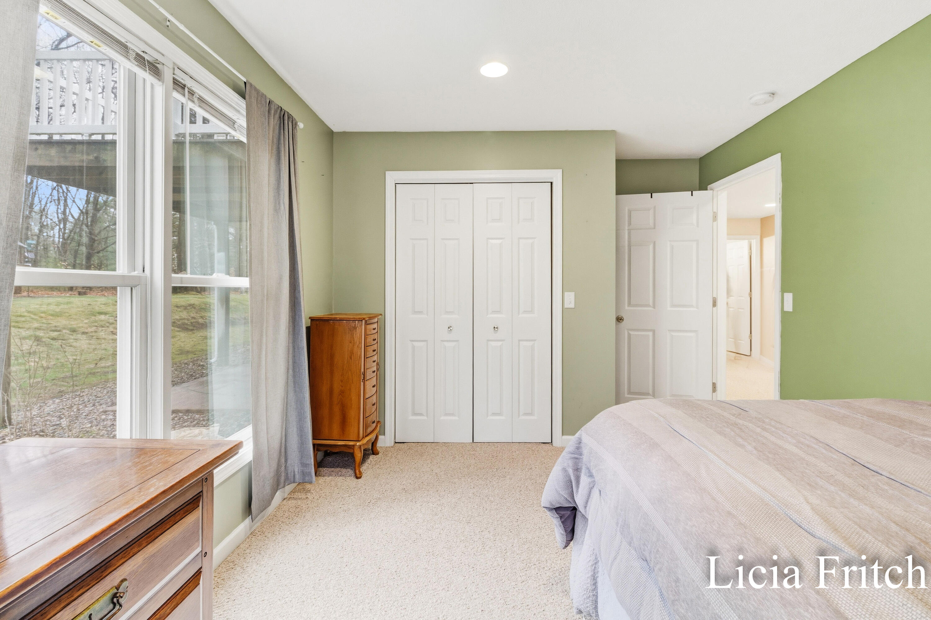 1527 W Addison Way Muskegon MI 49445